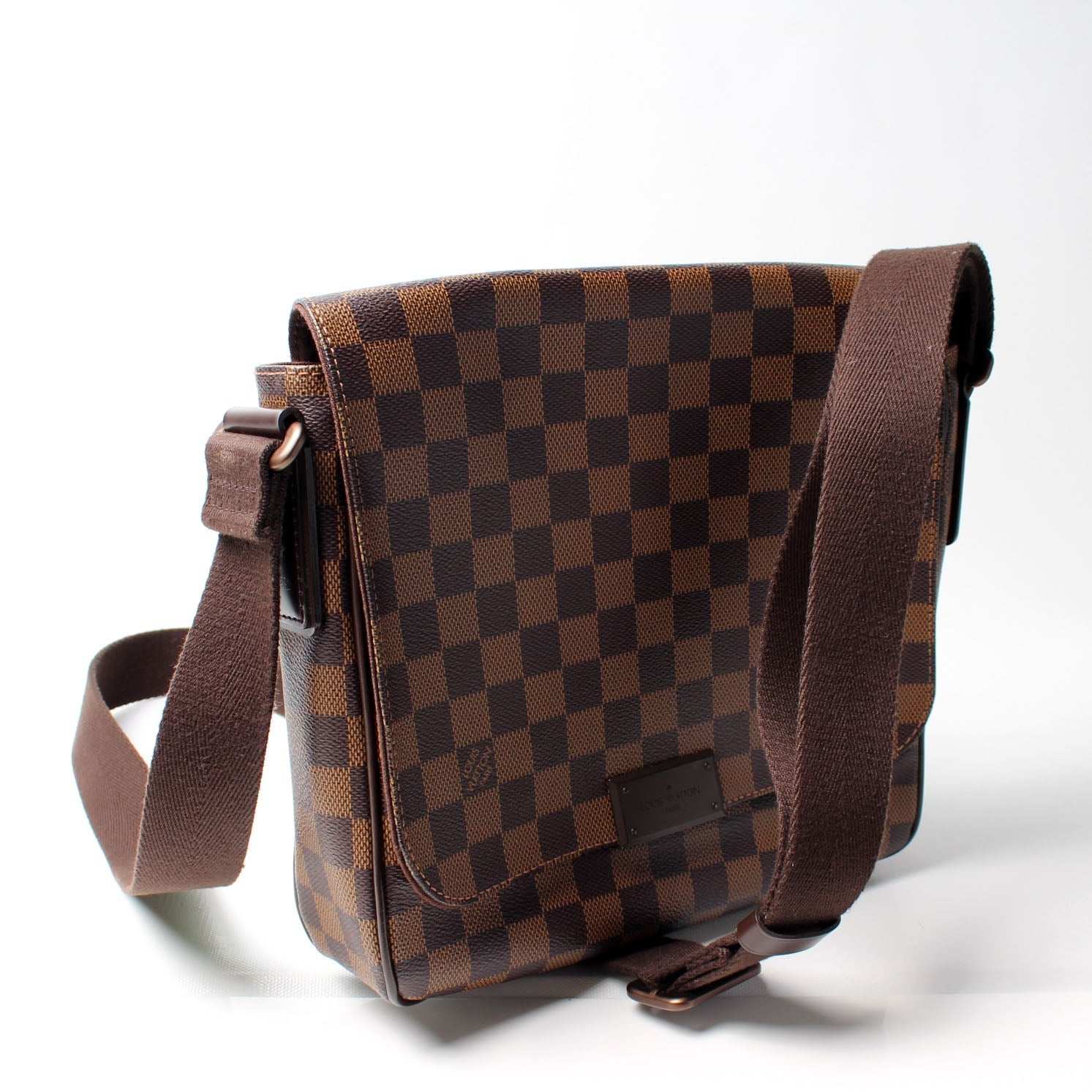 Louis Vuitton District PM Damier Ebene