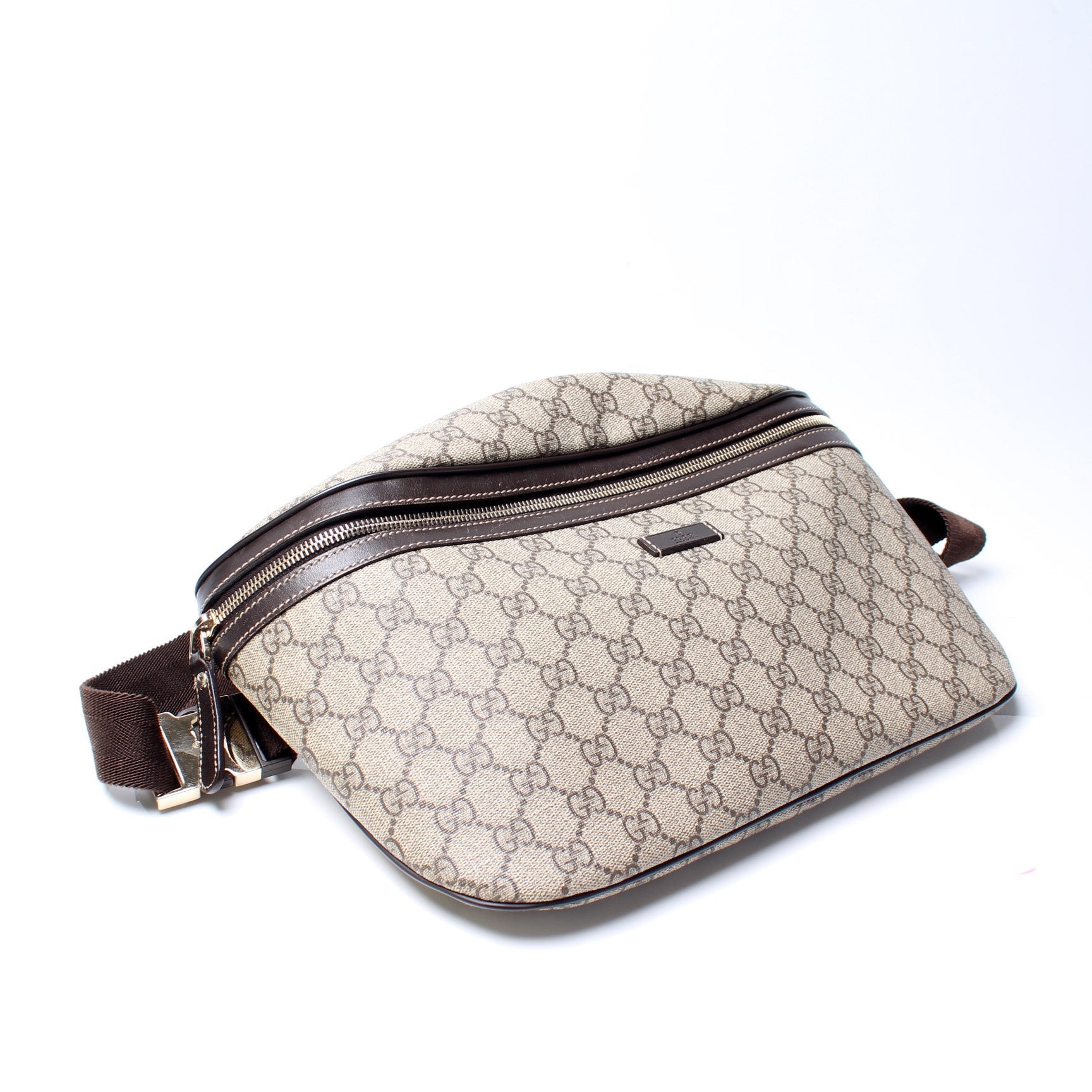 Gucci 211110 GG Supreme Belt Bag