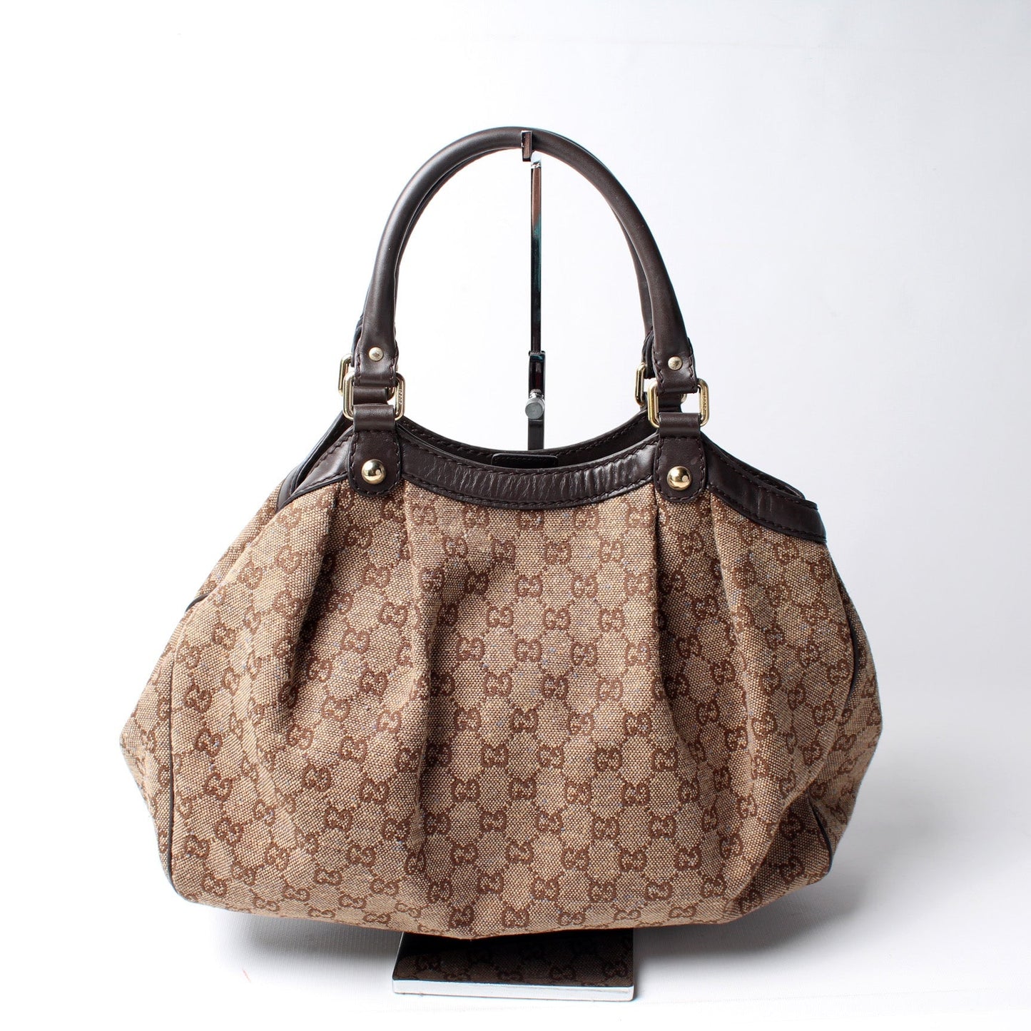 Gucci 211944 Sukey GG Canvas Medium Bag