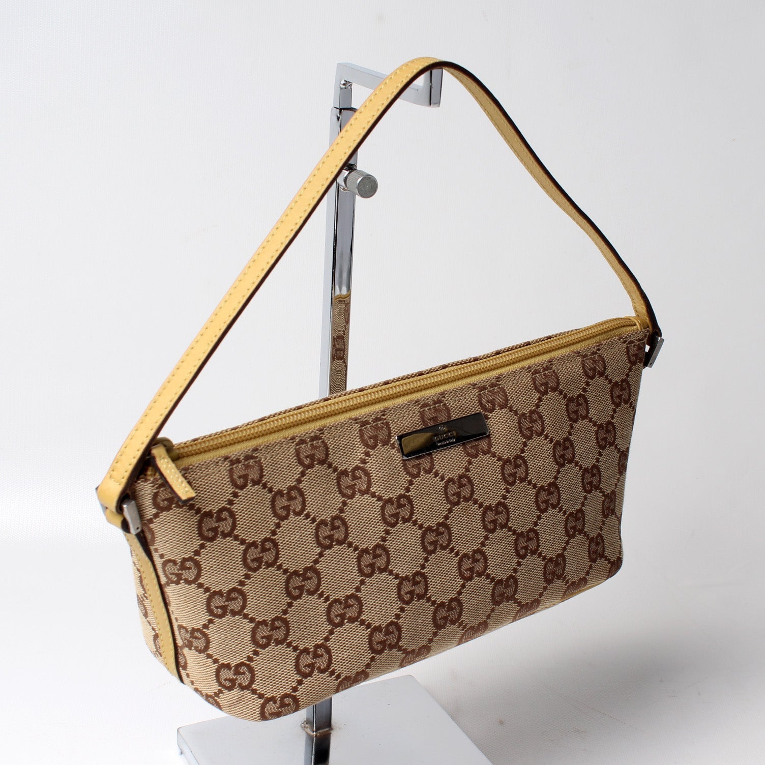 Gucci 07189uette GG Canvas Bag