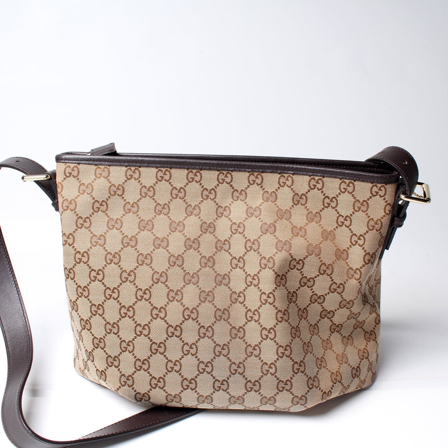 Gucci 388930 GG Canvas Shoulder Bag