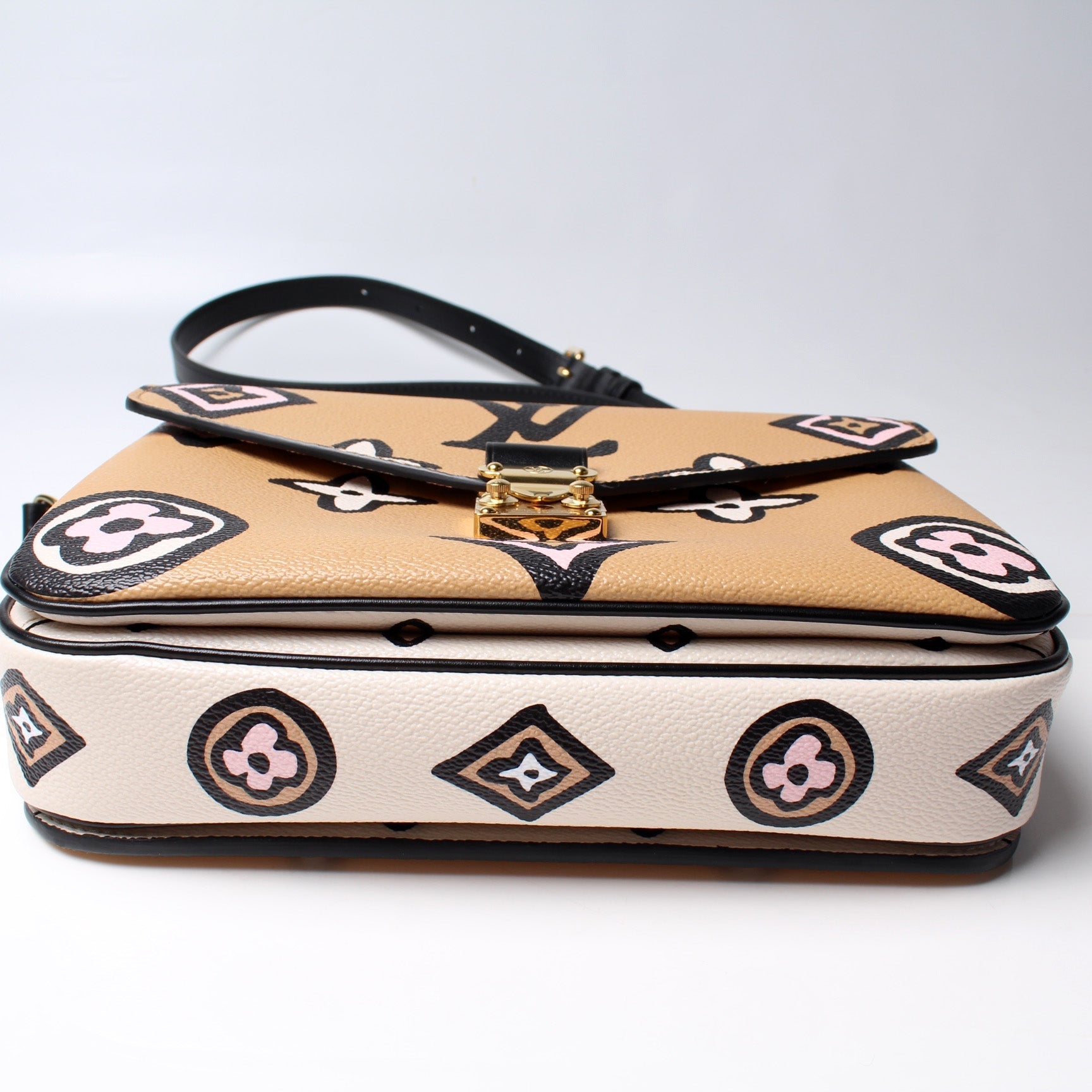 Louis Vuitton Pochette Metis Wild At Heart