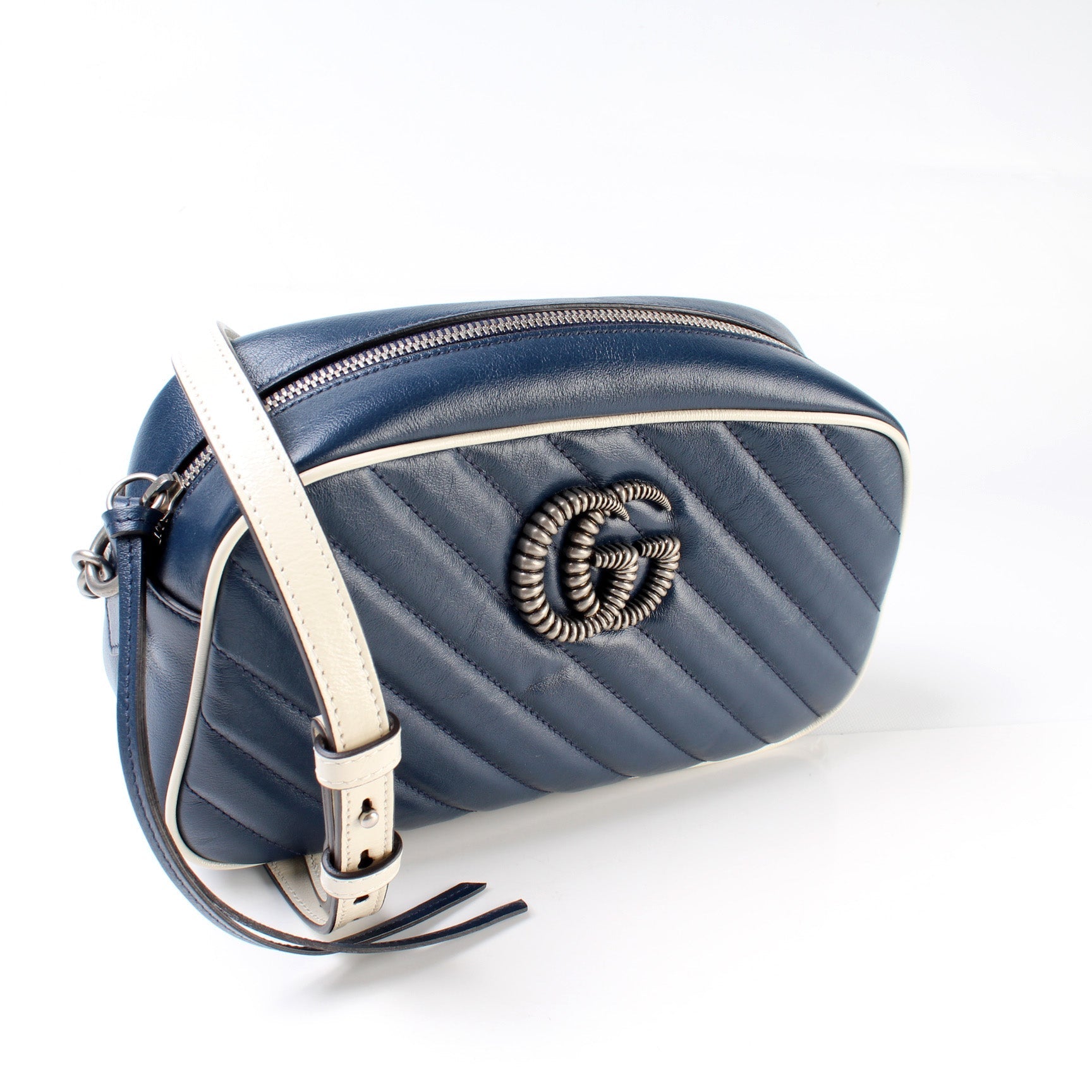Gucci 447632 Marmont Torchon Small Leather Camera Bag