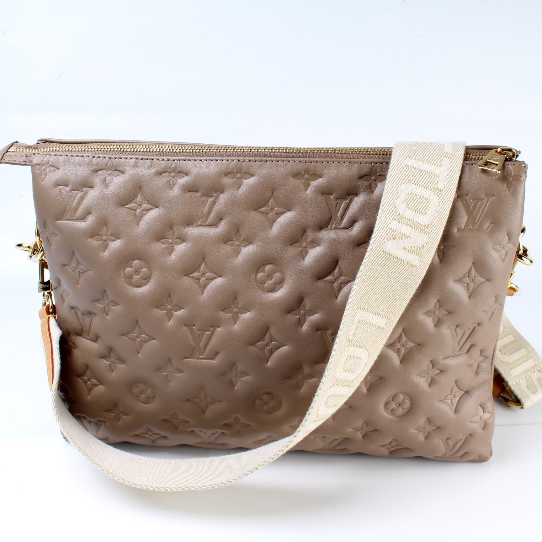 Louis Vuitton Coussin MM