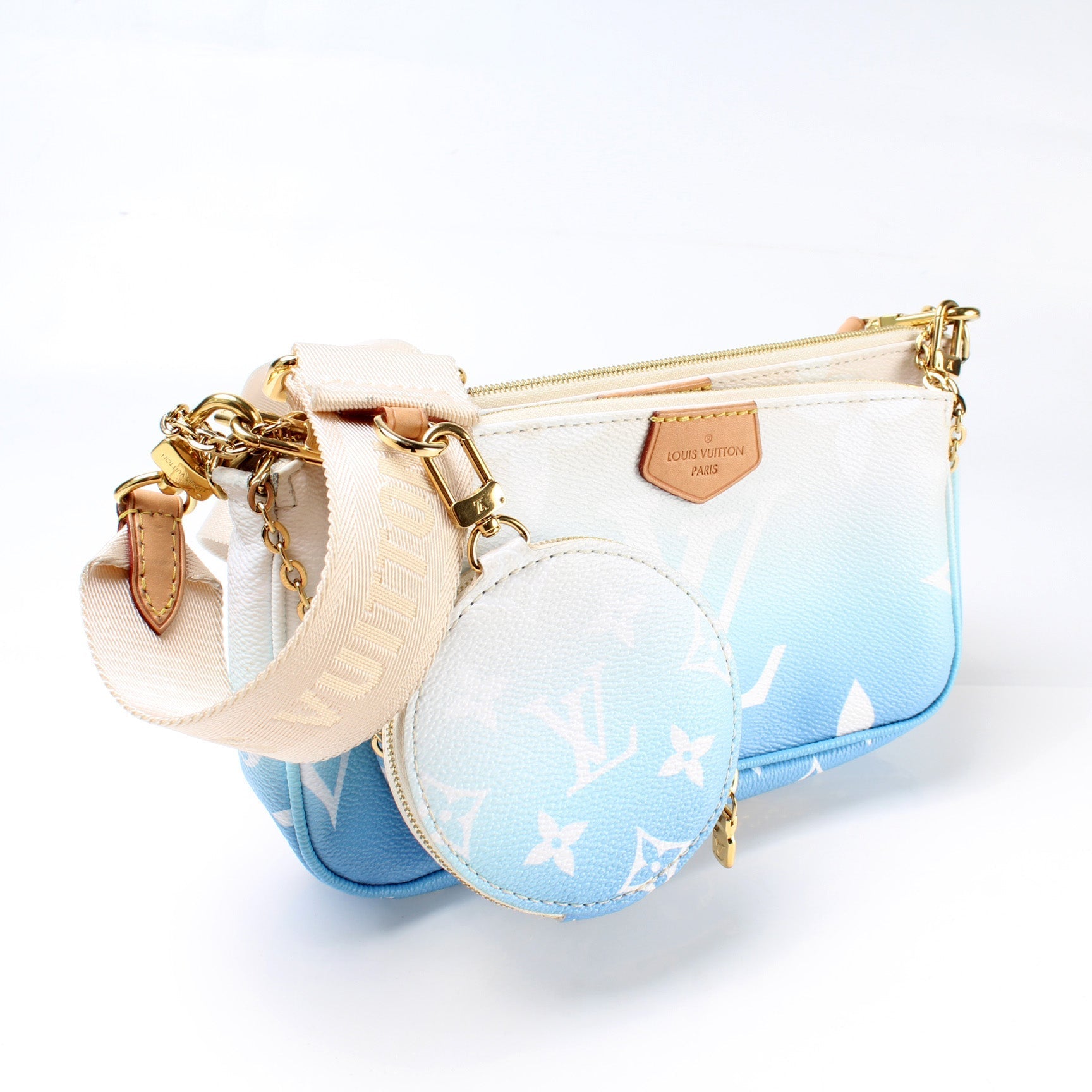 Designer Women's Crossbody Bag | Louis Vuitton Multipochette By The Pool
