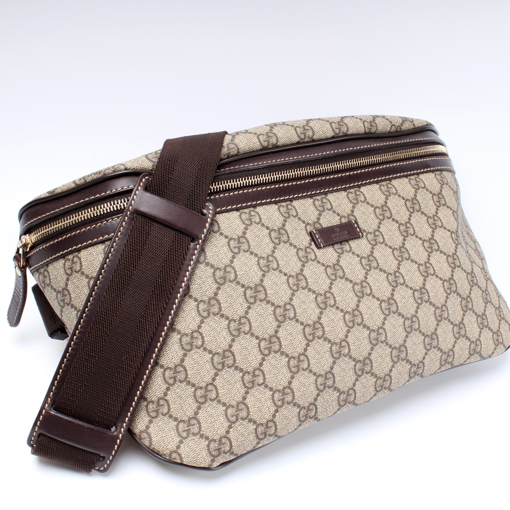Gucci 211110 GG Supreme Belt Bag