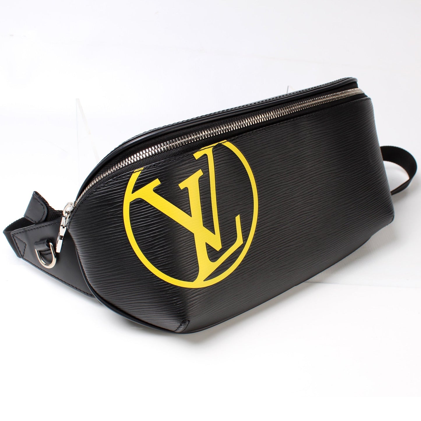 Louis Vuitton Bumbag Epi Circle