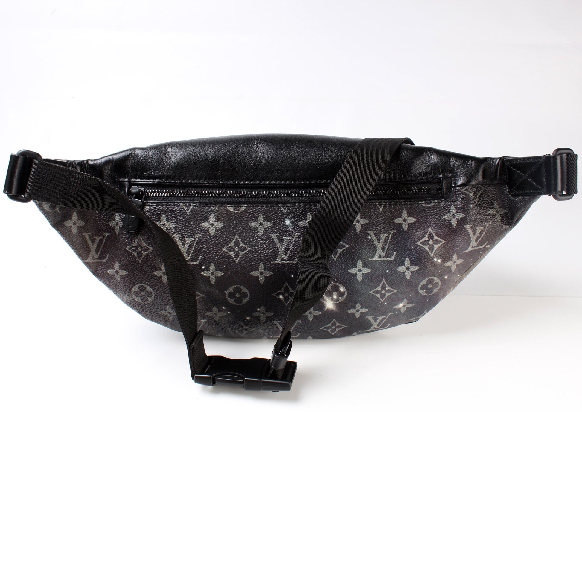 Louis Vuitton Discovery Bumbag Monogram Galaxy