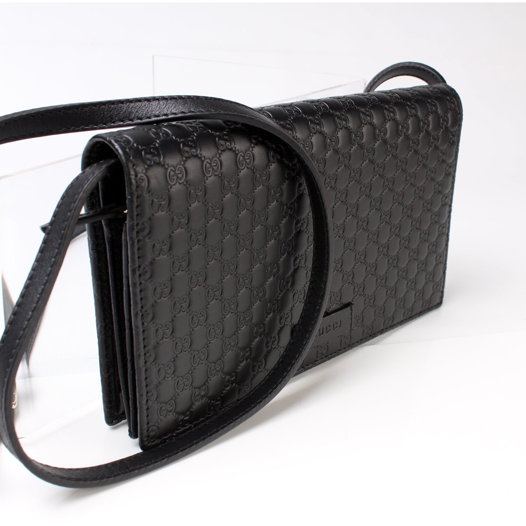 Gucci 466507 Micro GG Wallet On Chain Bag