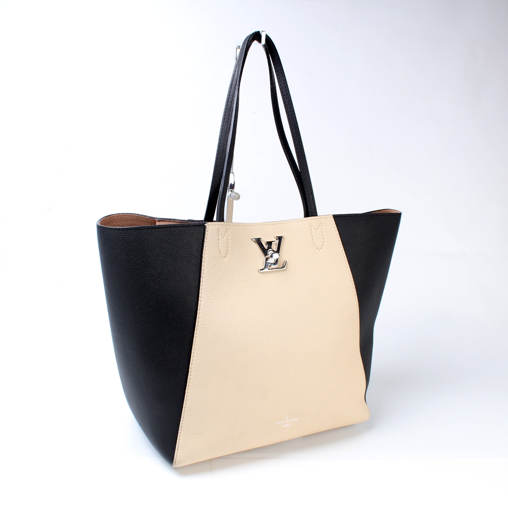 Luxury Women's Handbag | Louis Vuitton Lockeme Cabas Tote