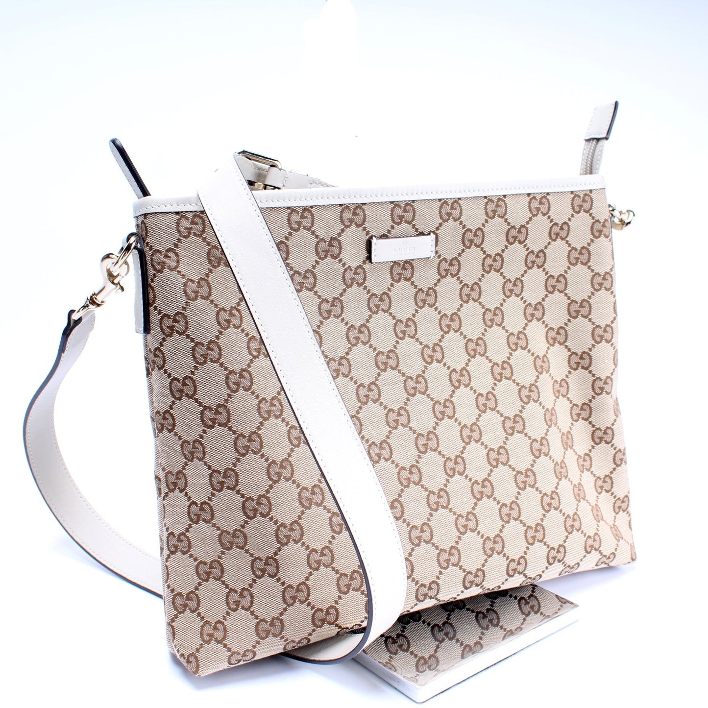Gucci 388924 GG Canvas Crossbody Bag