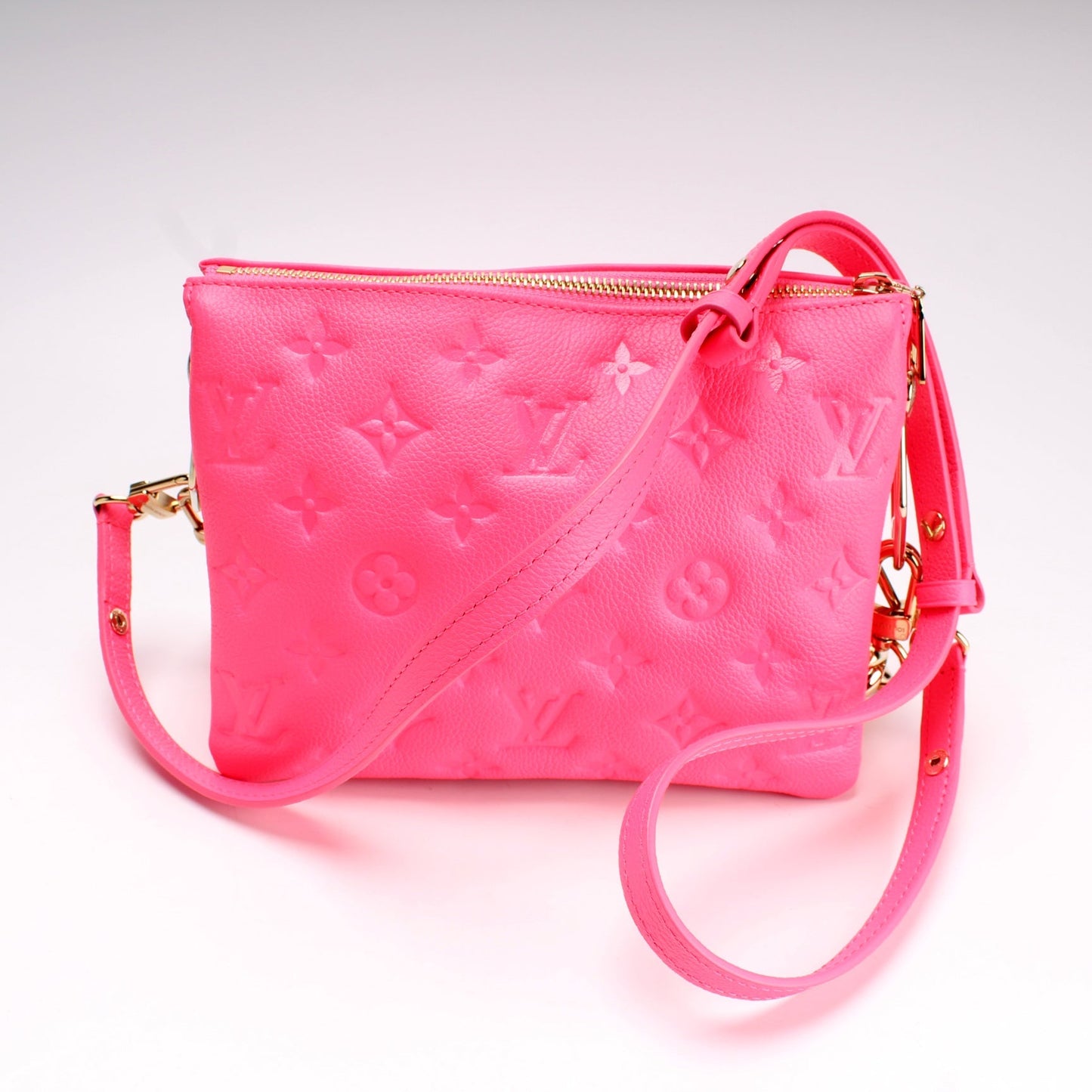 Louis Vuitton Coussin BB