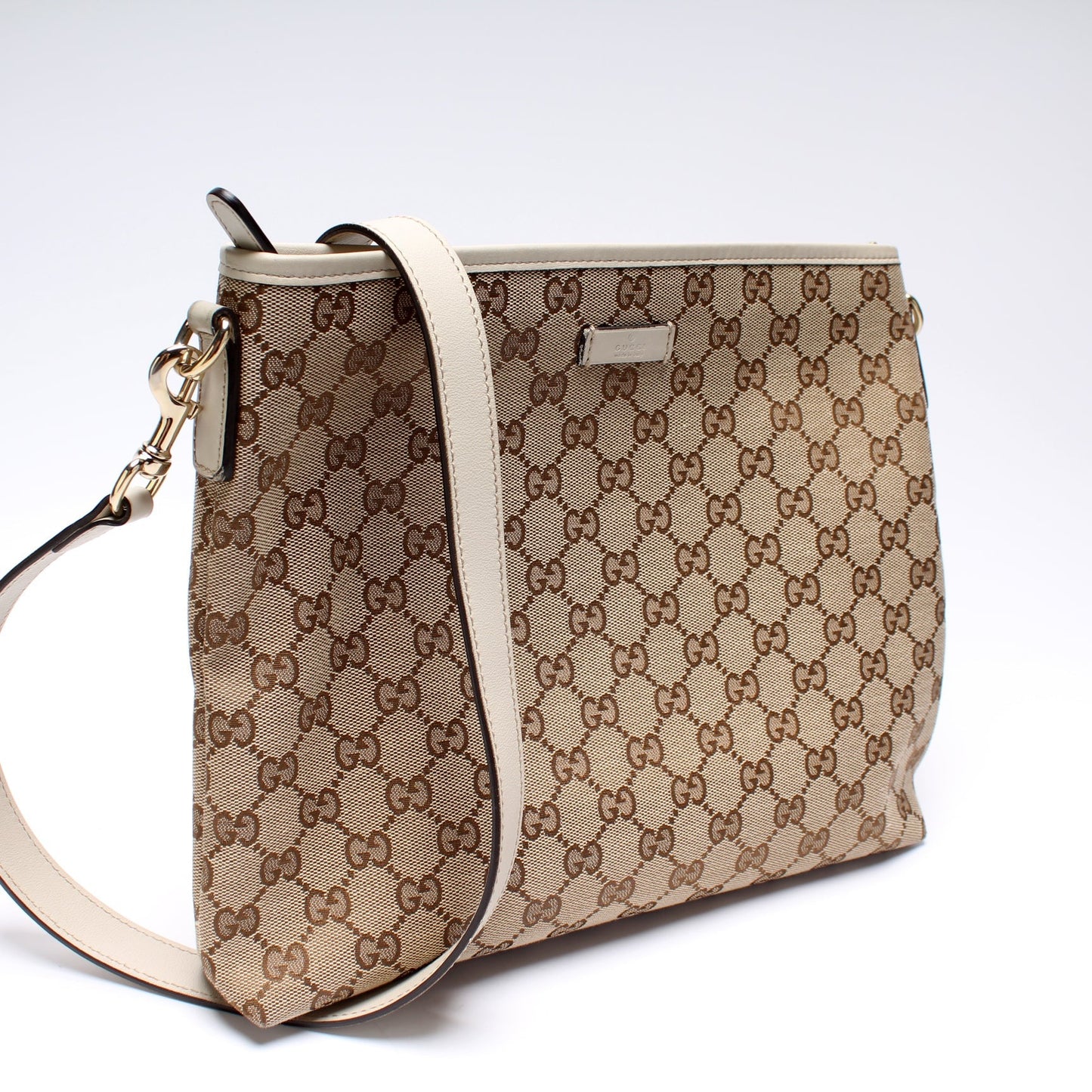 Gucci 388924 GG Canvas Crossbody Bag