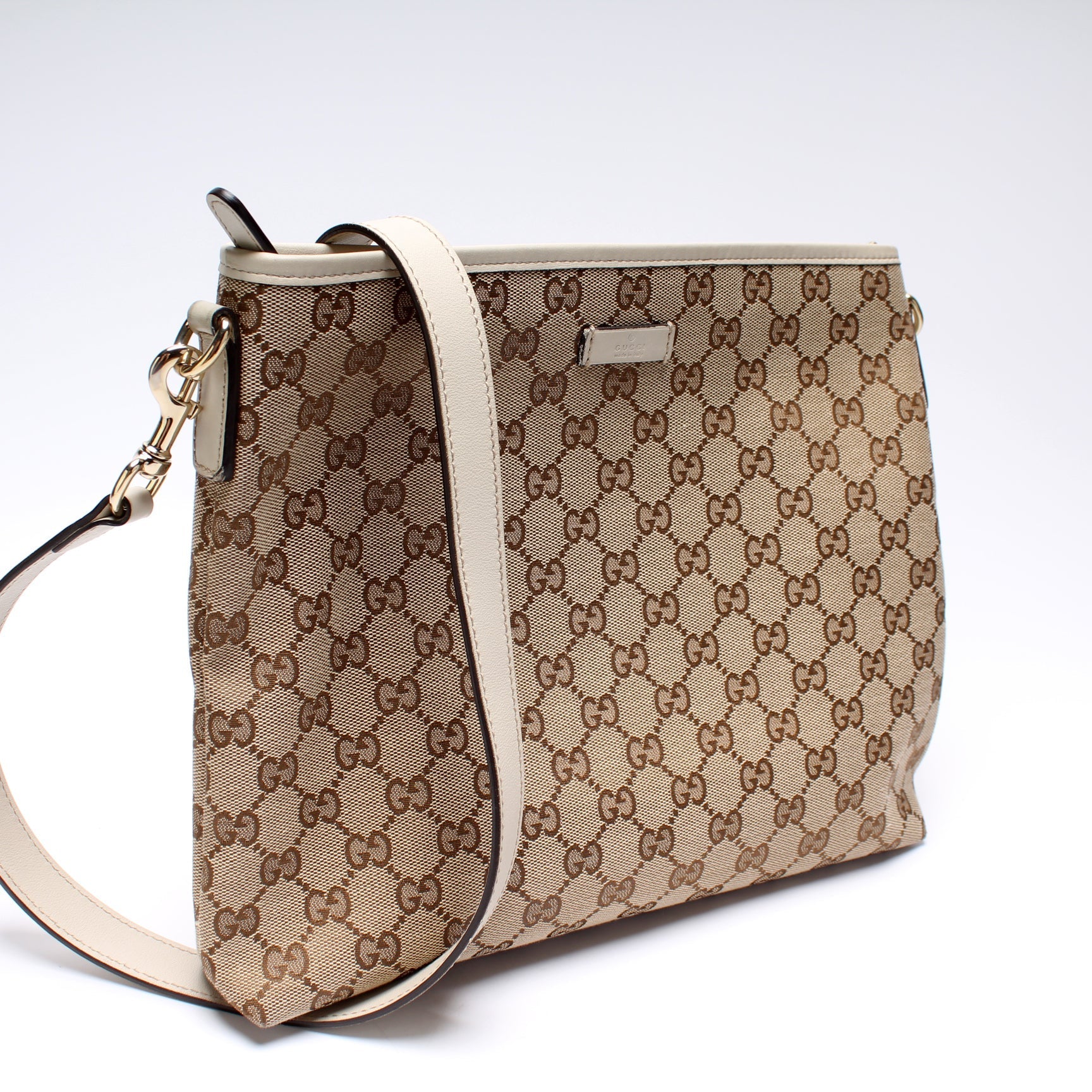 Gucci 388924 GG Canvas Crossbody Bag