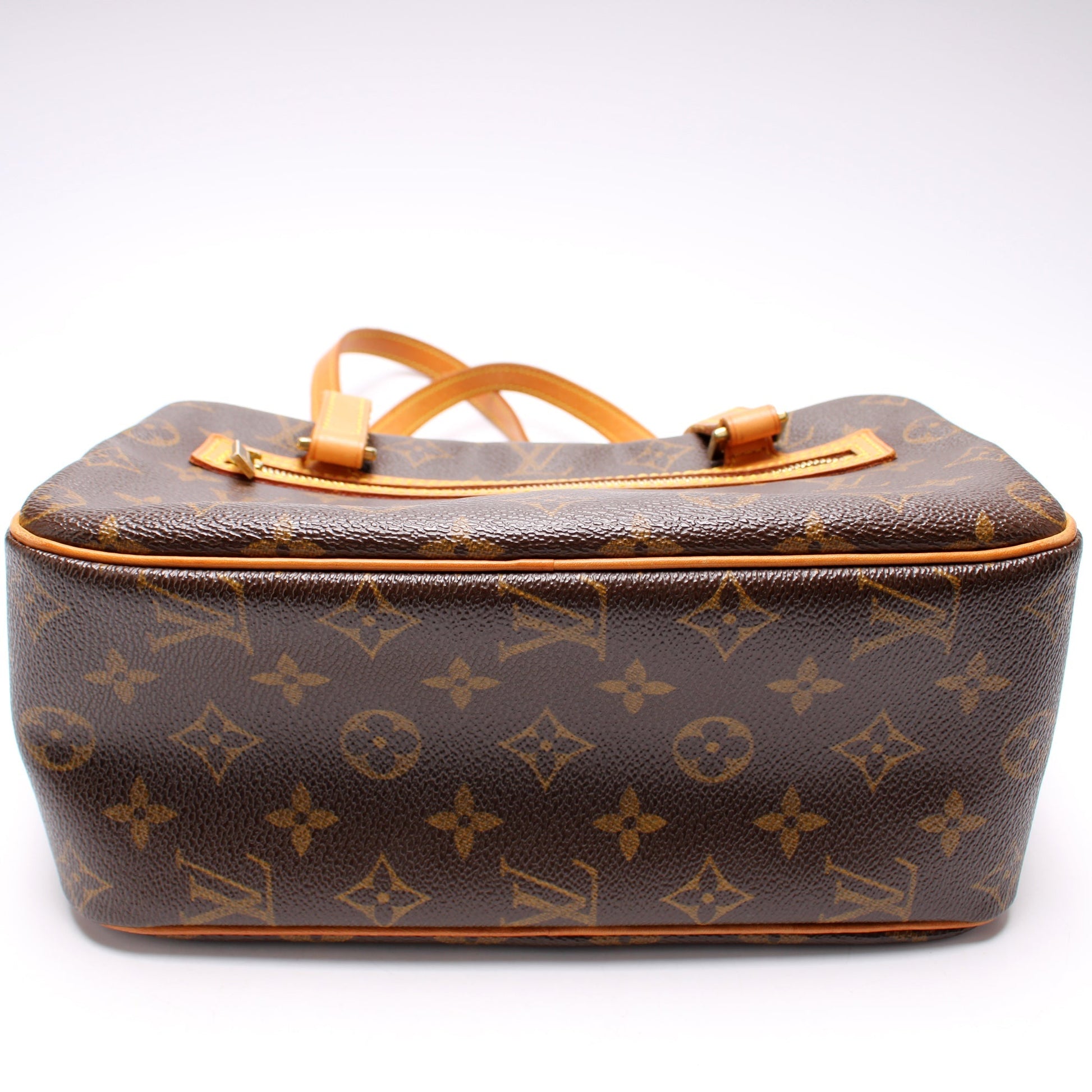 Louis Vuitton Cite MM Monogram