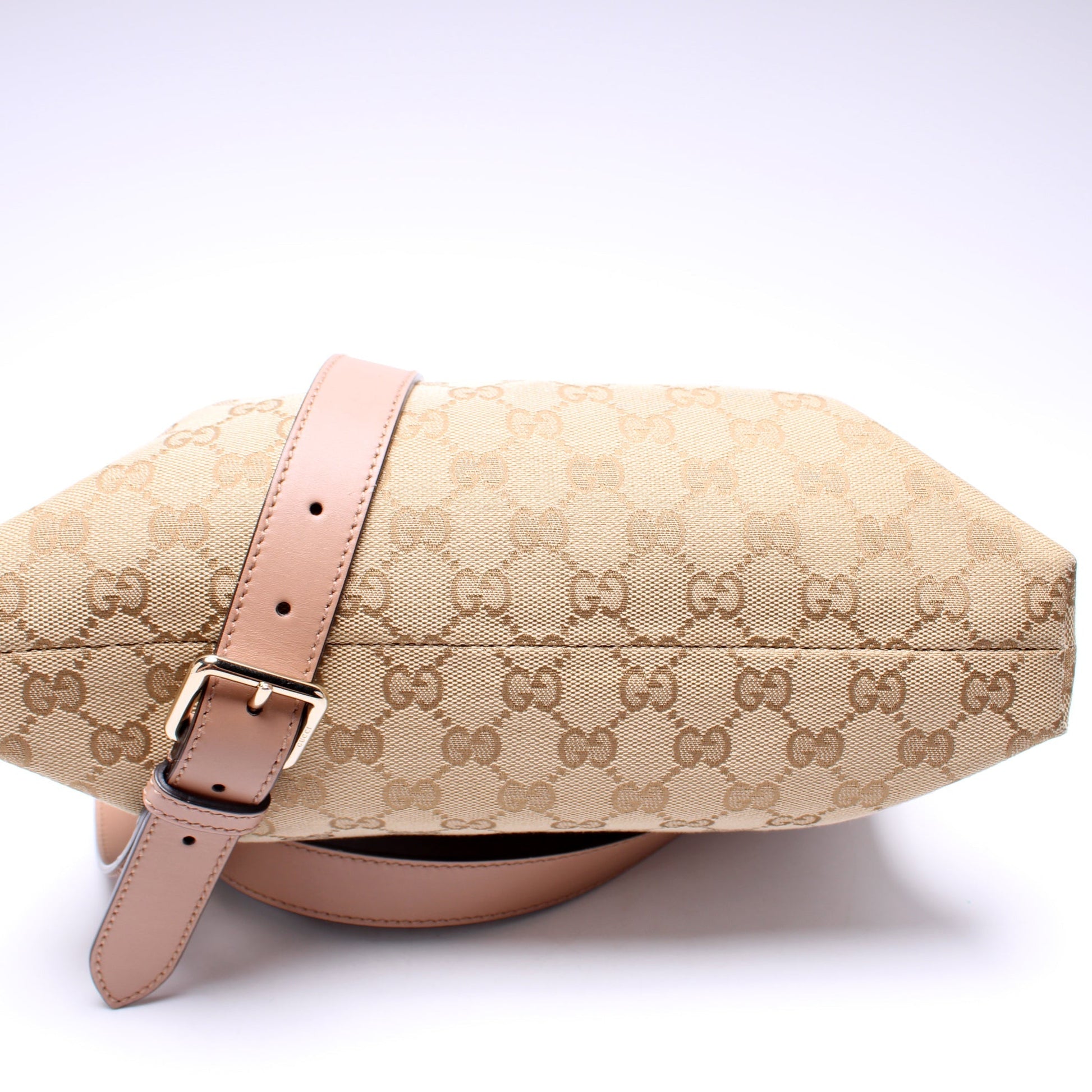 Gucci 388924 GG Canvas Crossbody Bag