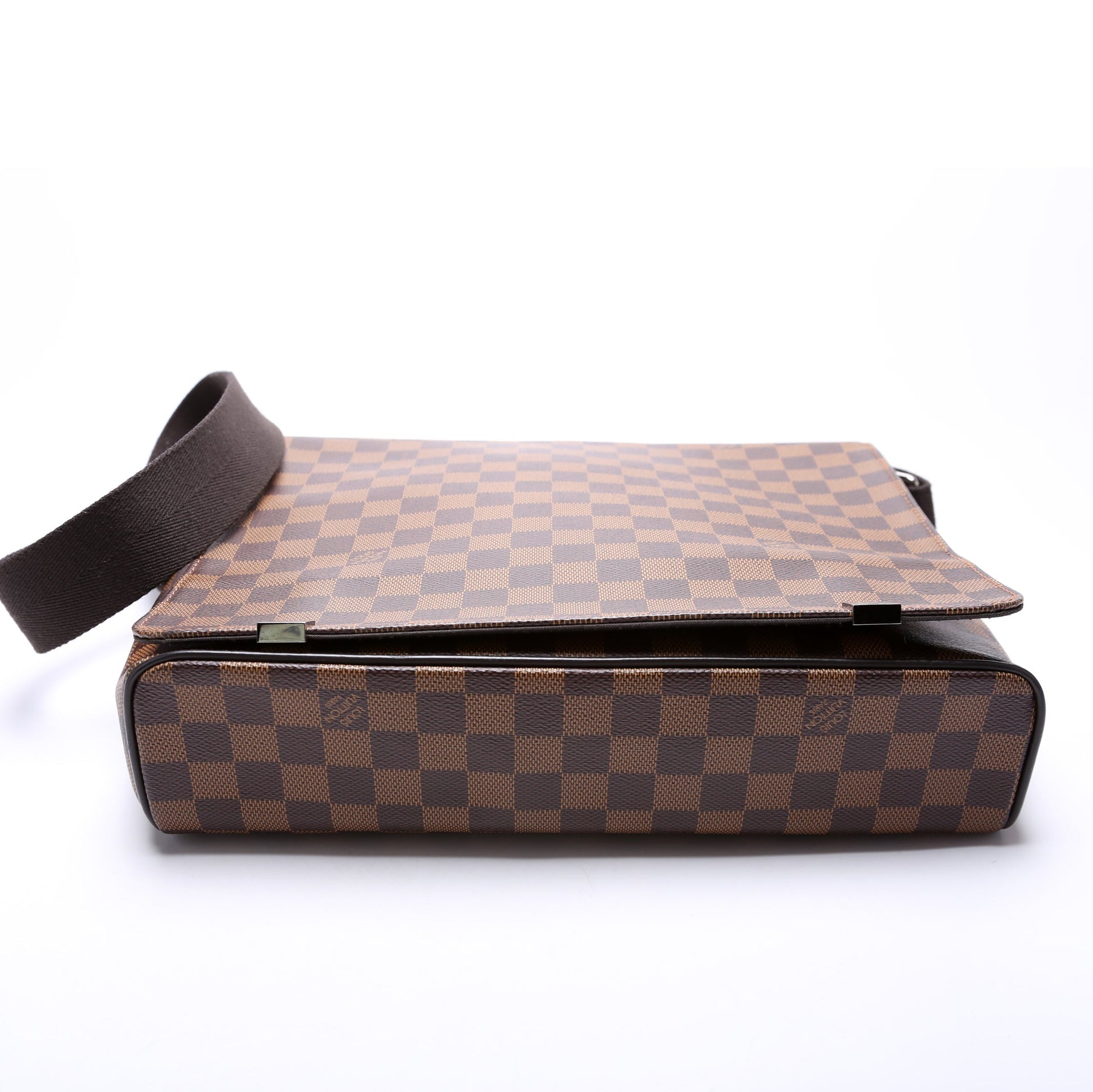 Louis Vuitton District MM Damier Ebene