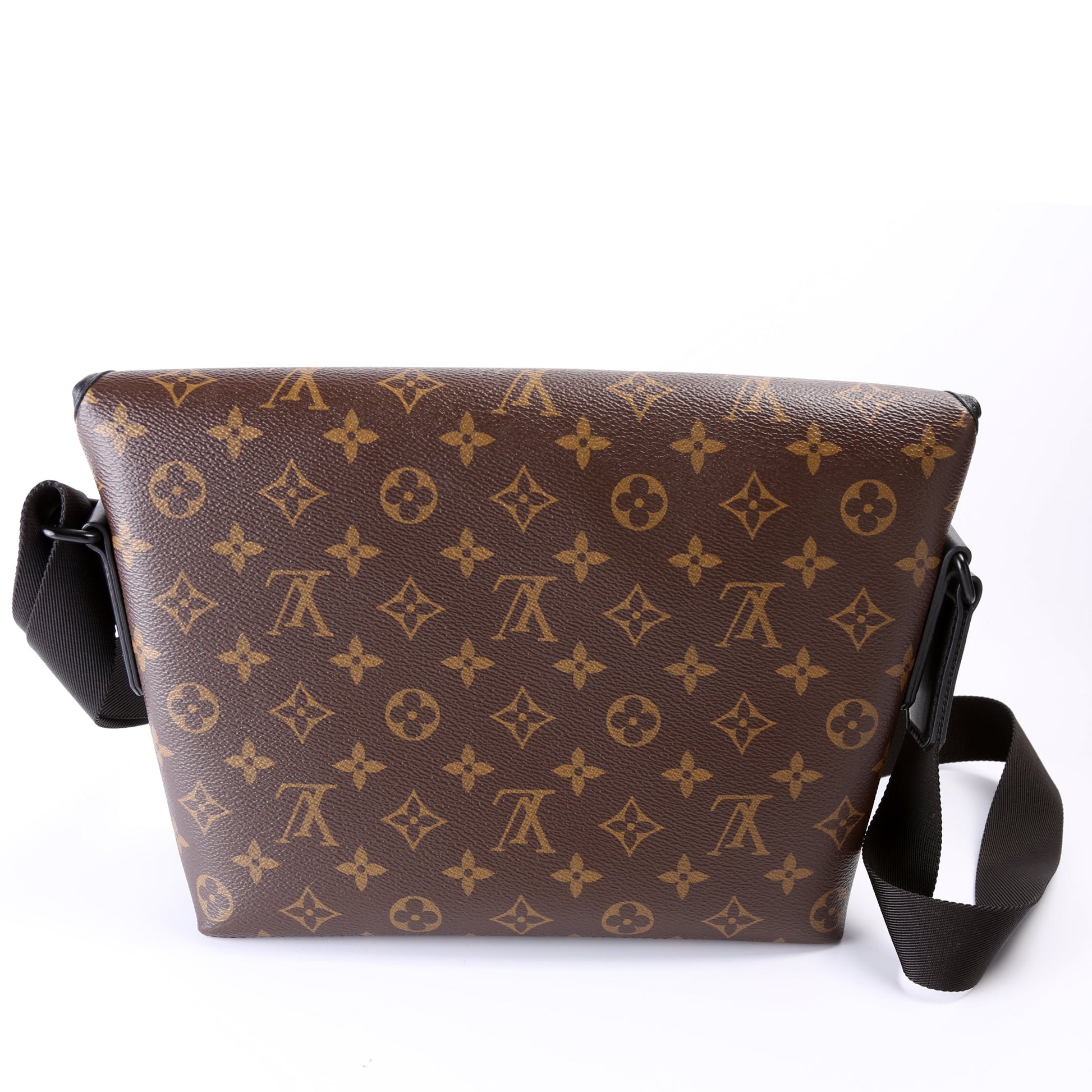 Louis Vuitton Magnetic Messenger Monogram Macassar