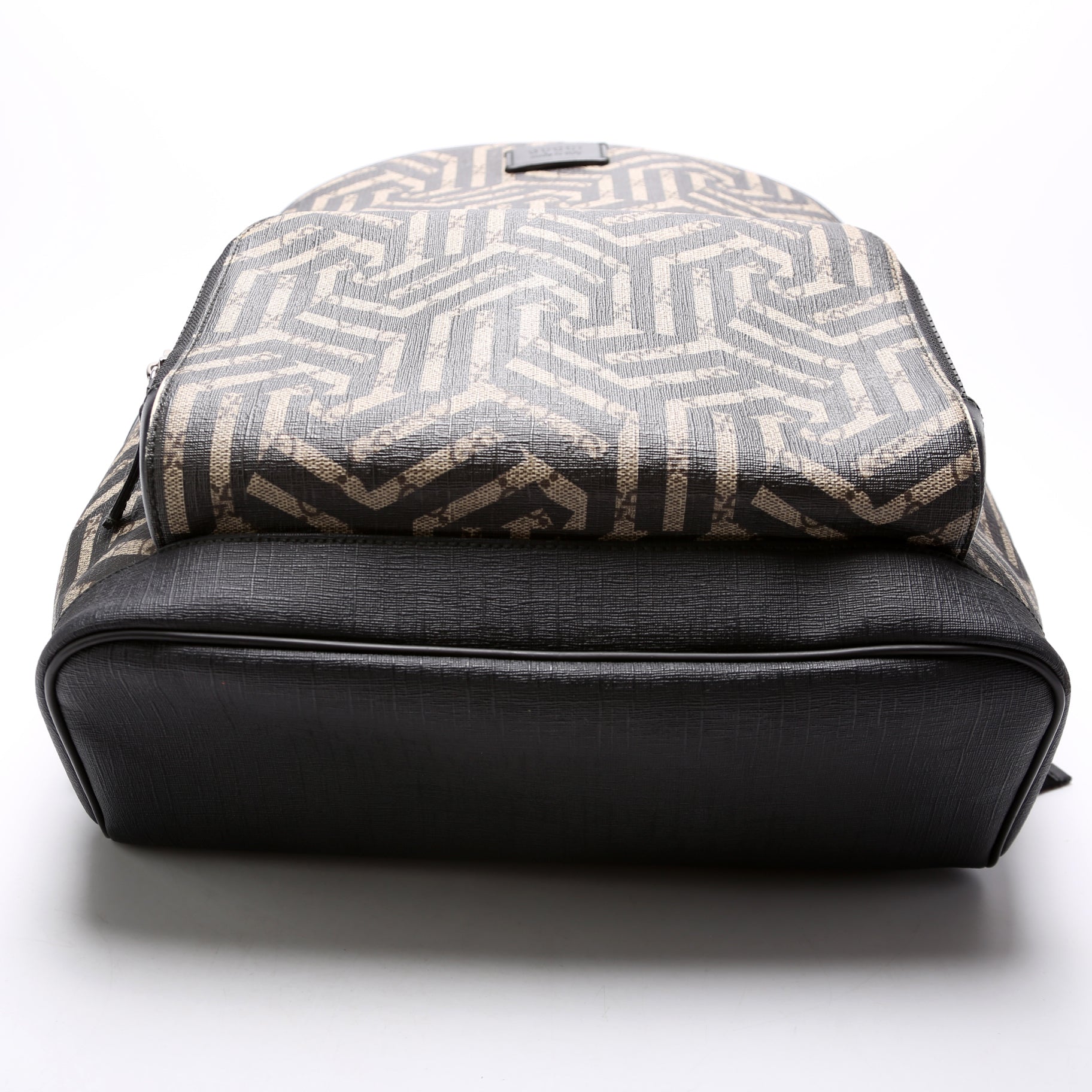 Gucci 406370 GG Supreme Caleido Medium Backpack Bag