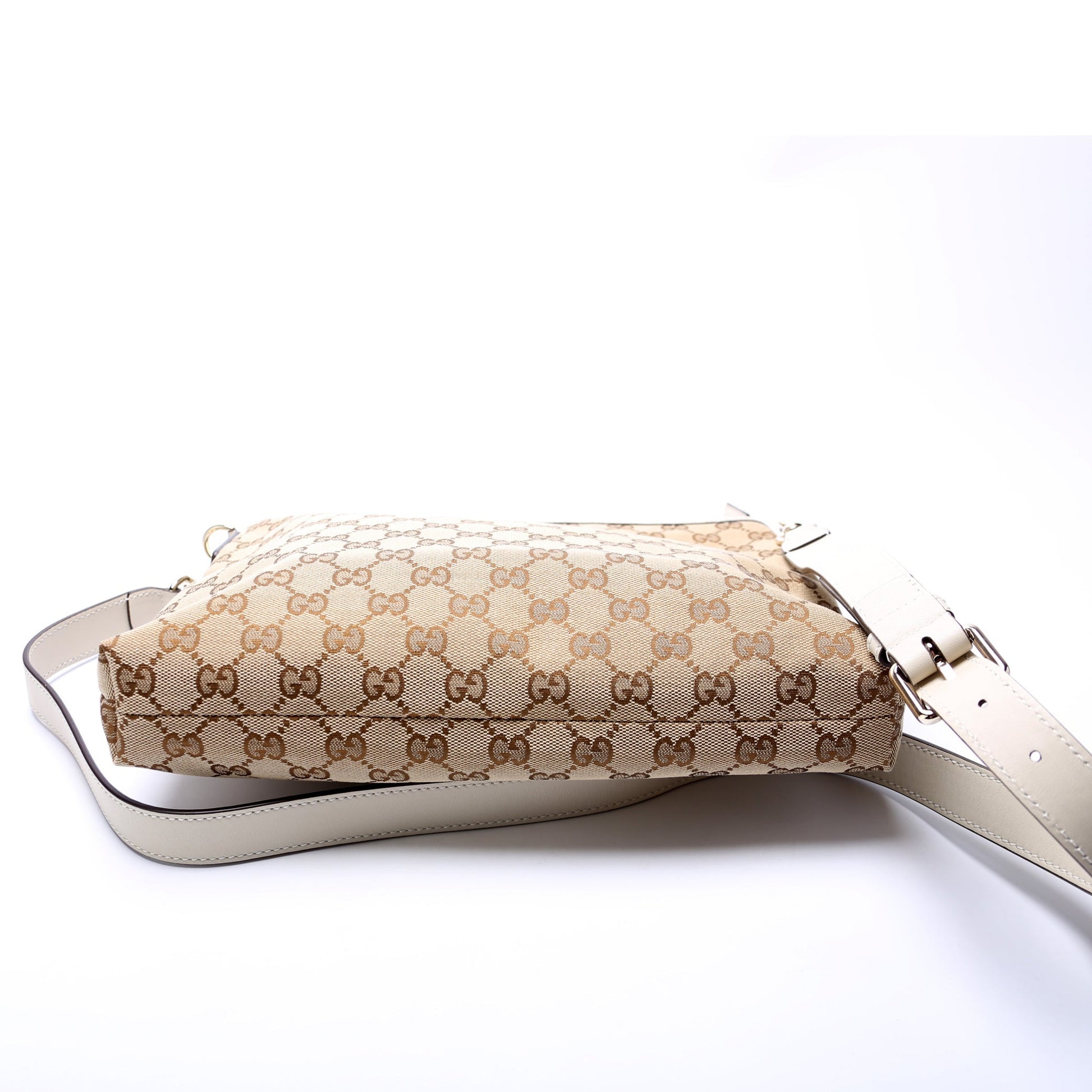 Gucci 388924 GG Canvas Crossbody Bag