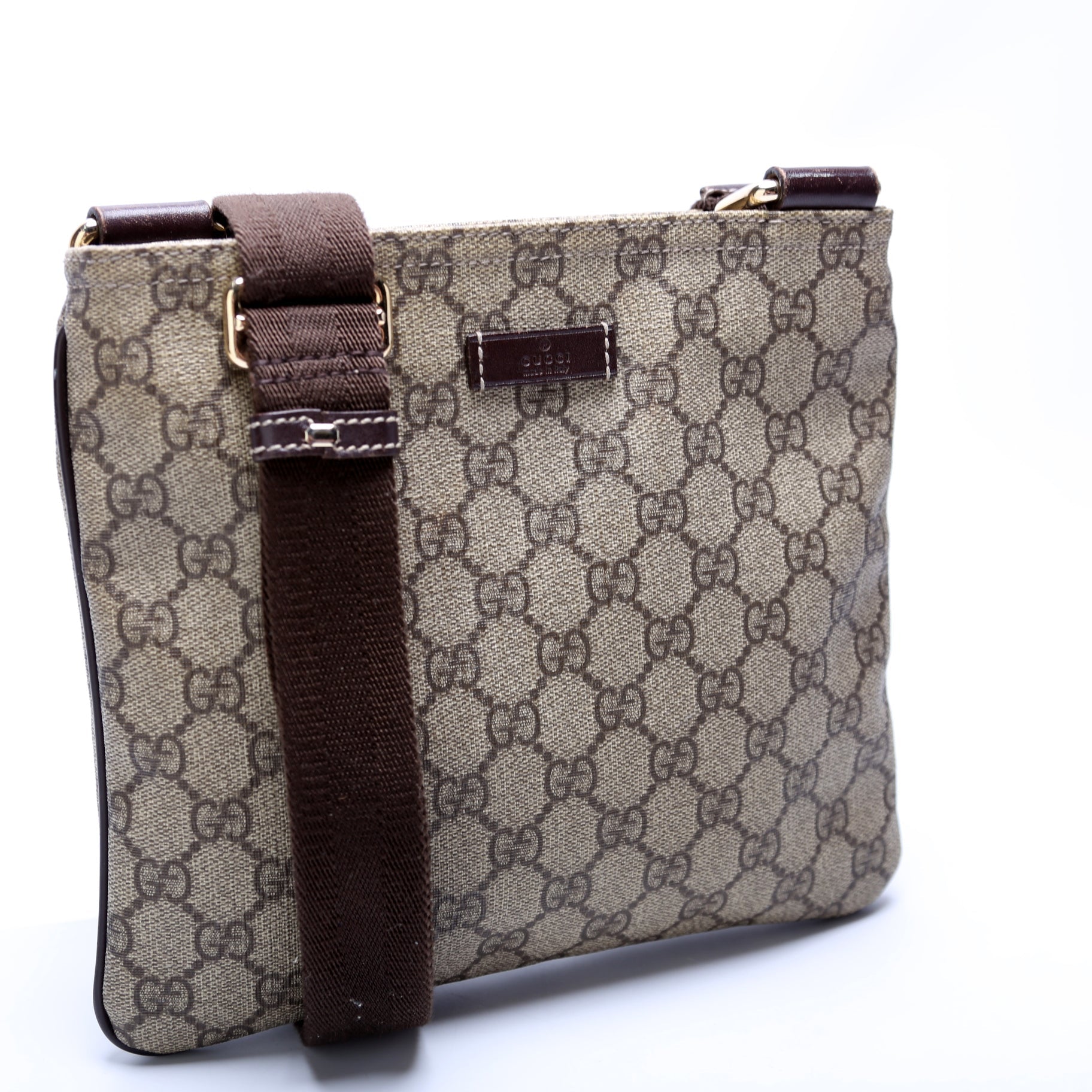 Gucci 201538 GG Supreme Flat Messenger Bag