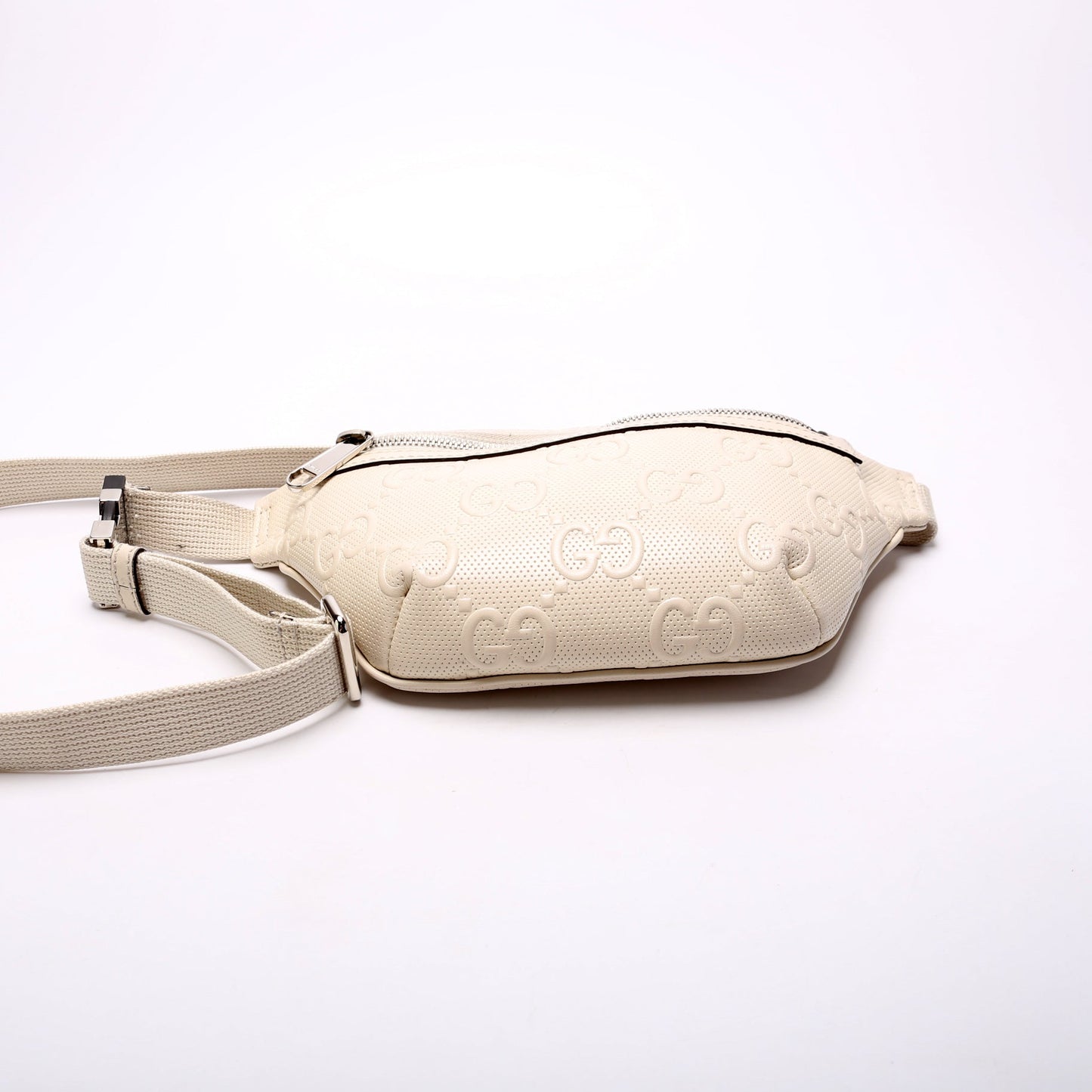 Gucci 658582 GG Embossed Belt Bag