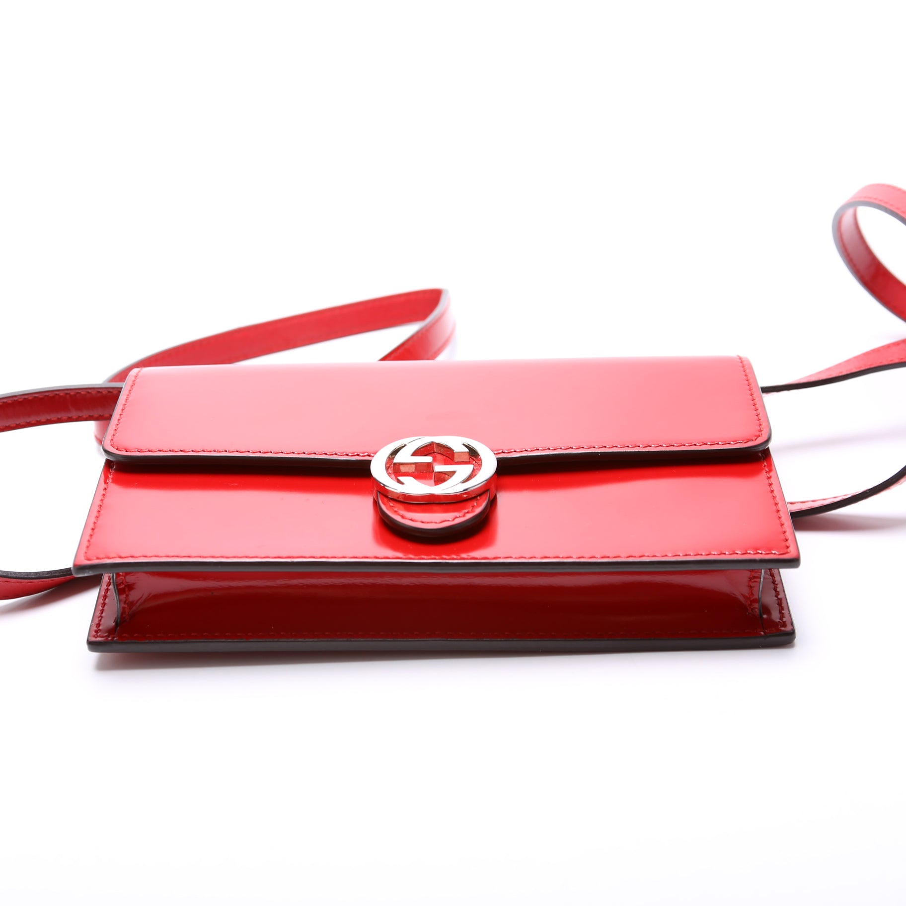 Gucci 369664 Interlocking G Patent Leather Icon Wallet Crossbody Bag