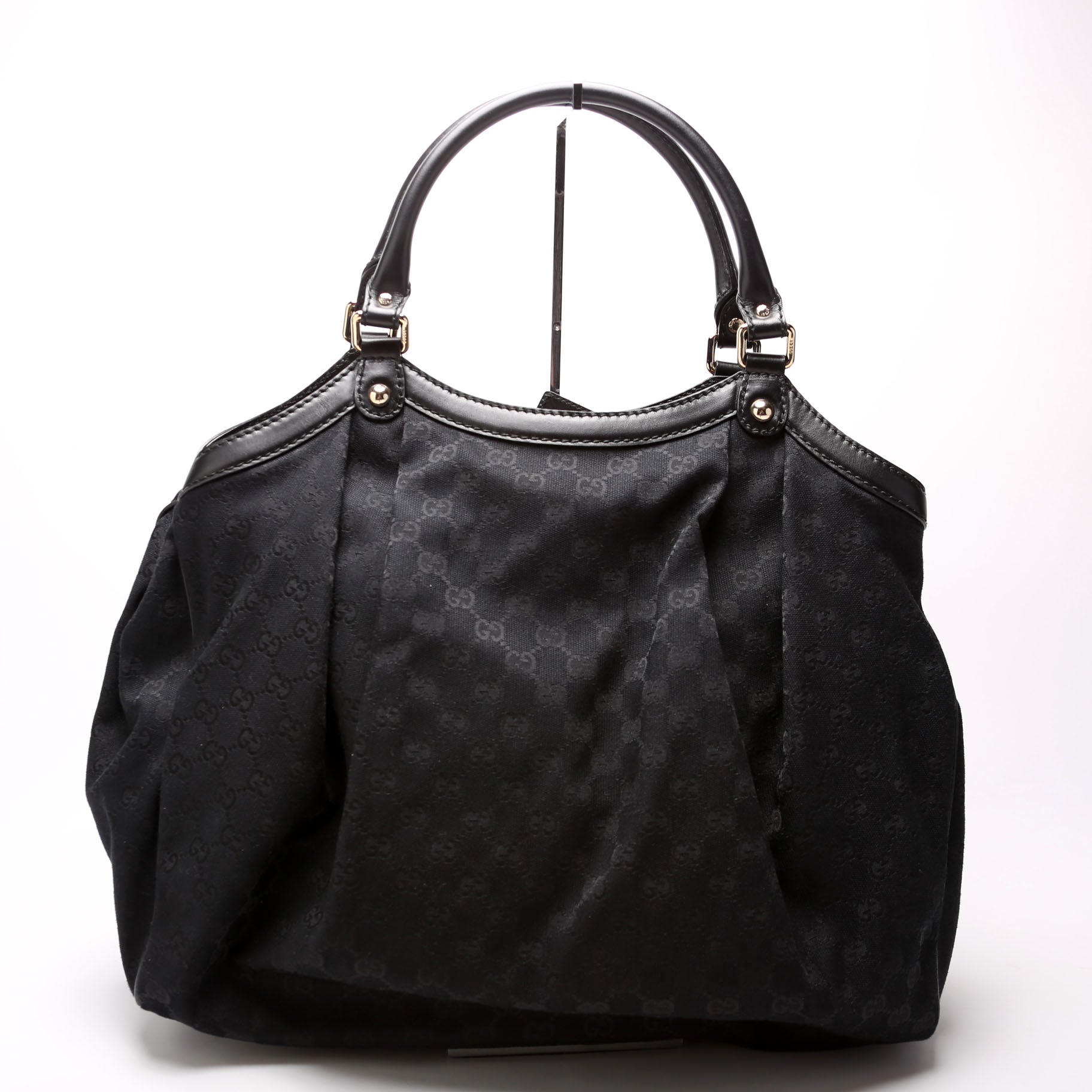 Gucci 211943 Sukey GG Canvas Large Bag