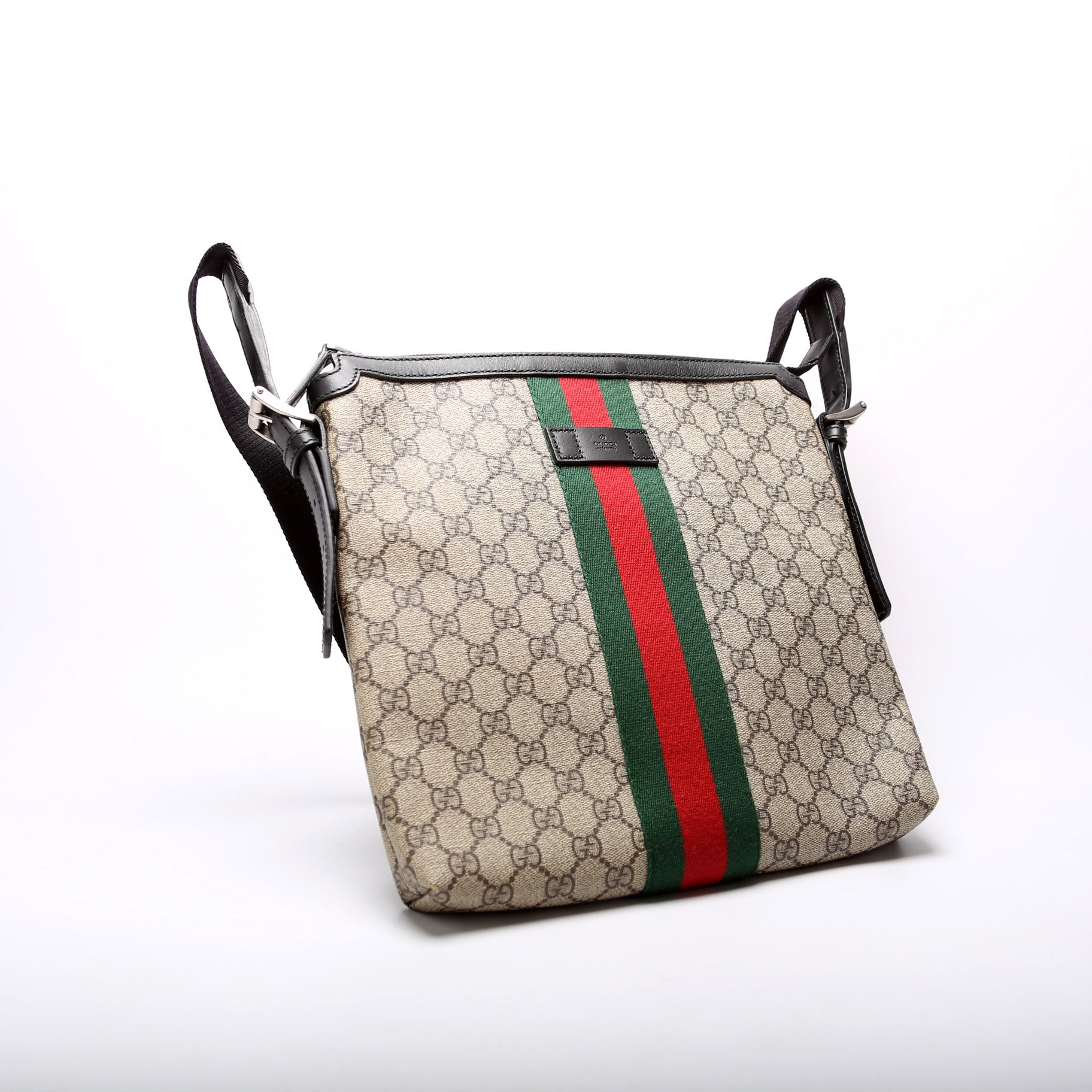 Gucci 387111 GG Supreme Web Messenger Bag