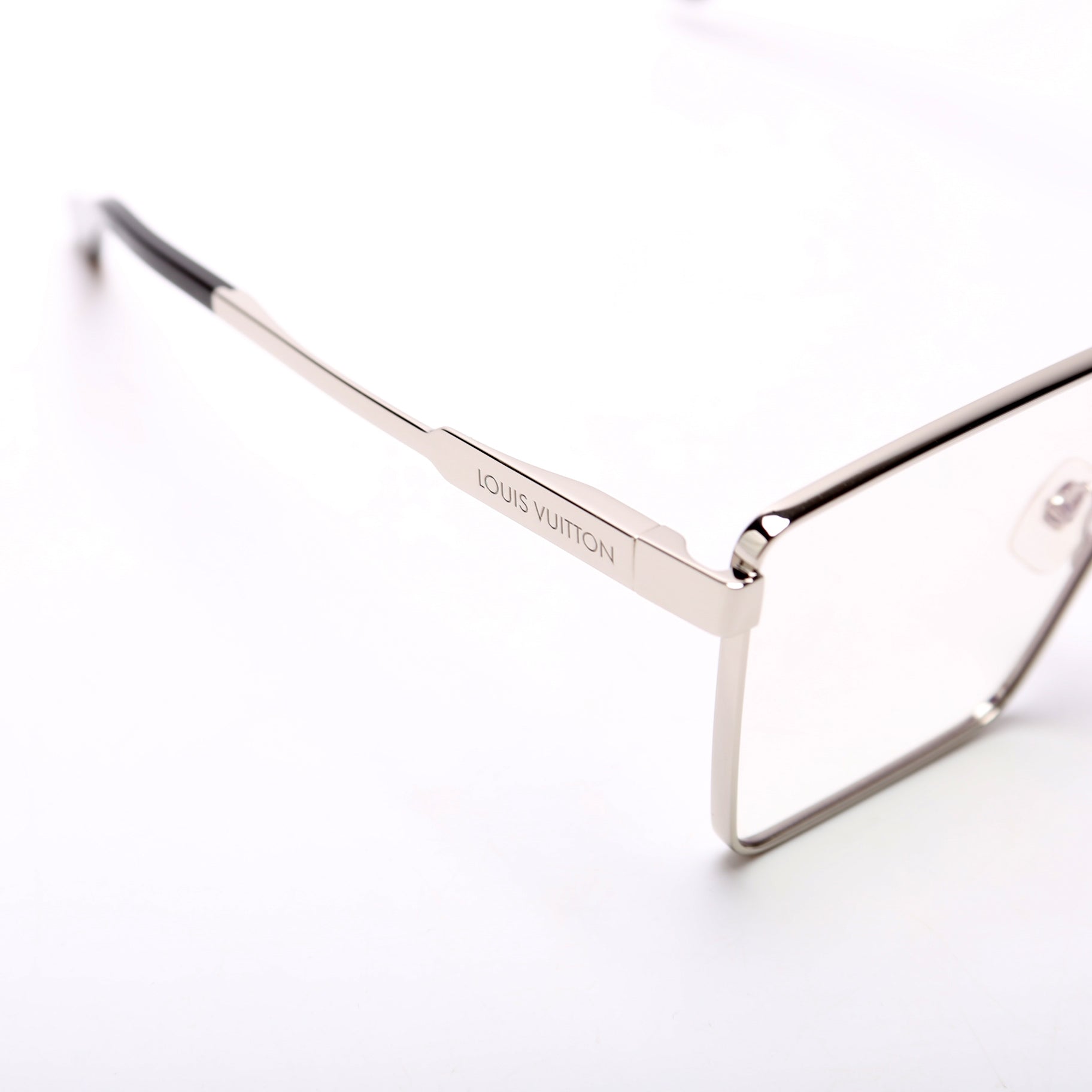 Louis Vuitton Cyclone Blue Light Lens Sunglasses