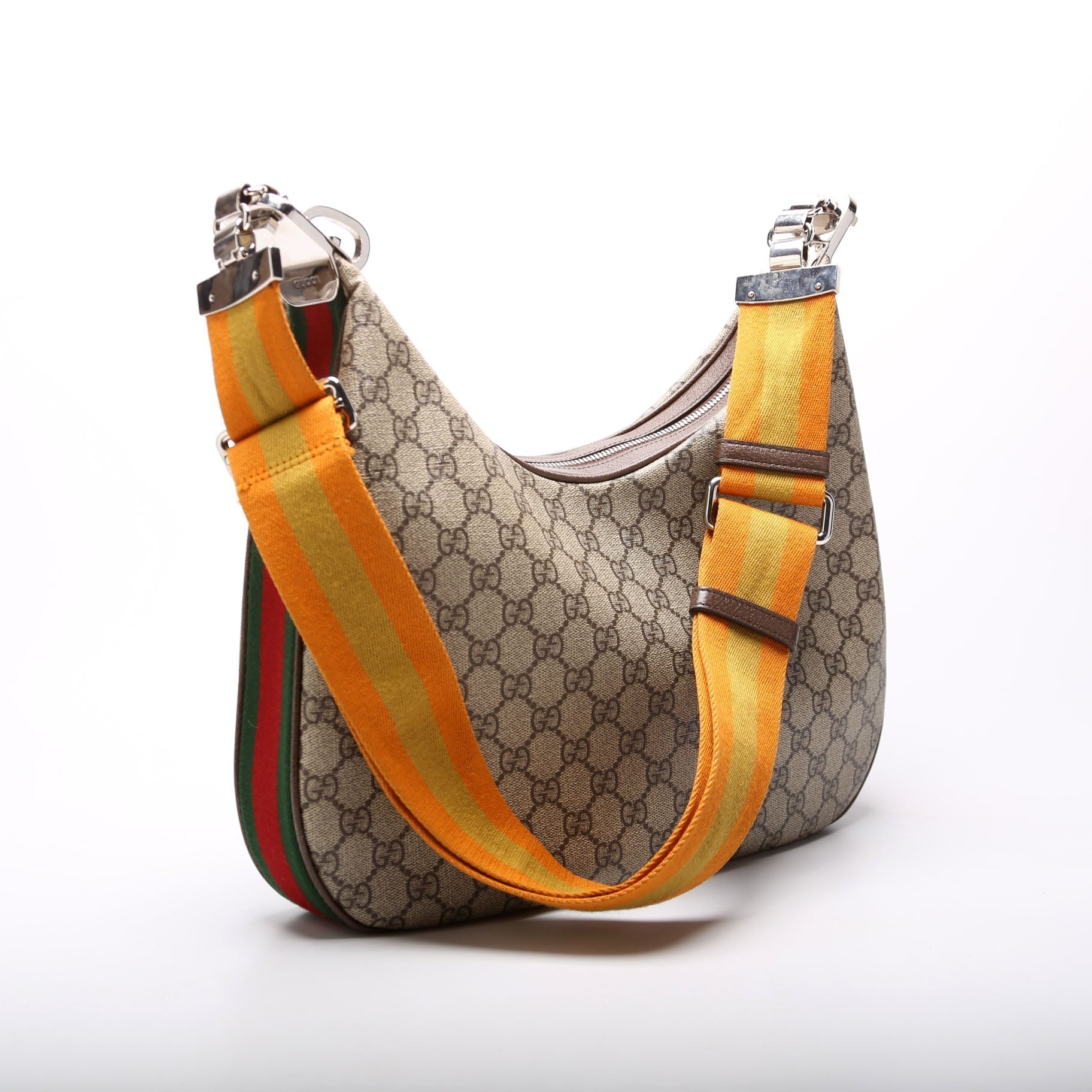 Gucci 702823 Attache GG Supreme Shoulder Medium Bag