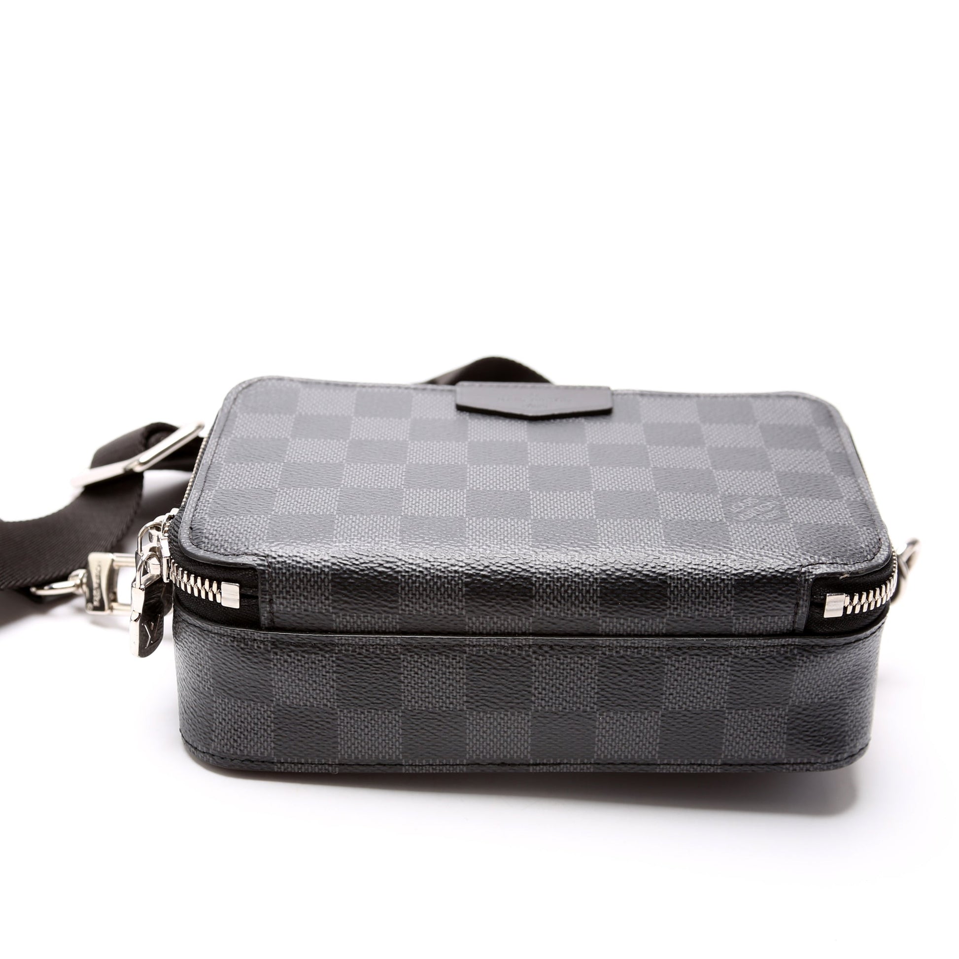 Louis Vuitton Alpha Wearable Wallet Damier Graphite