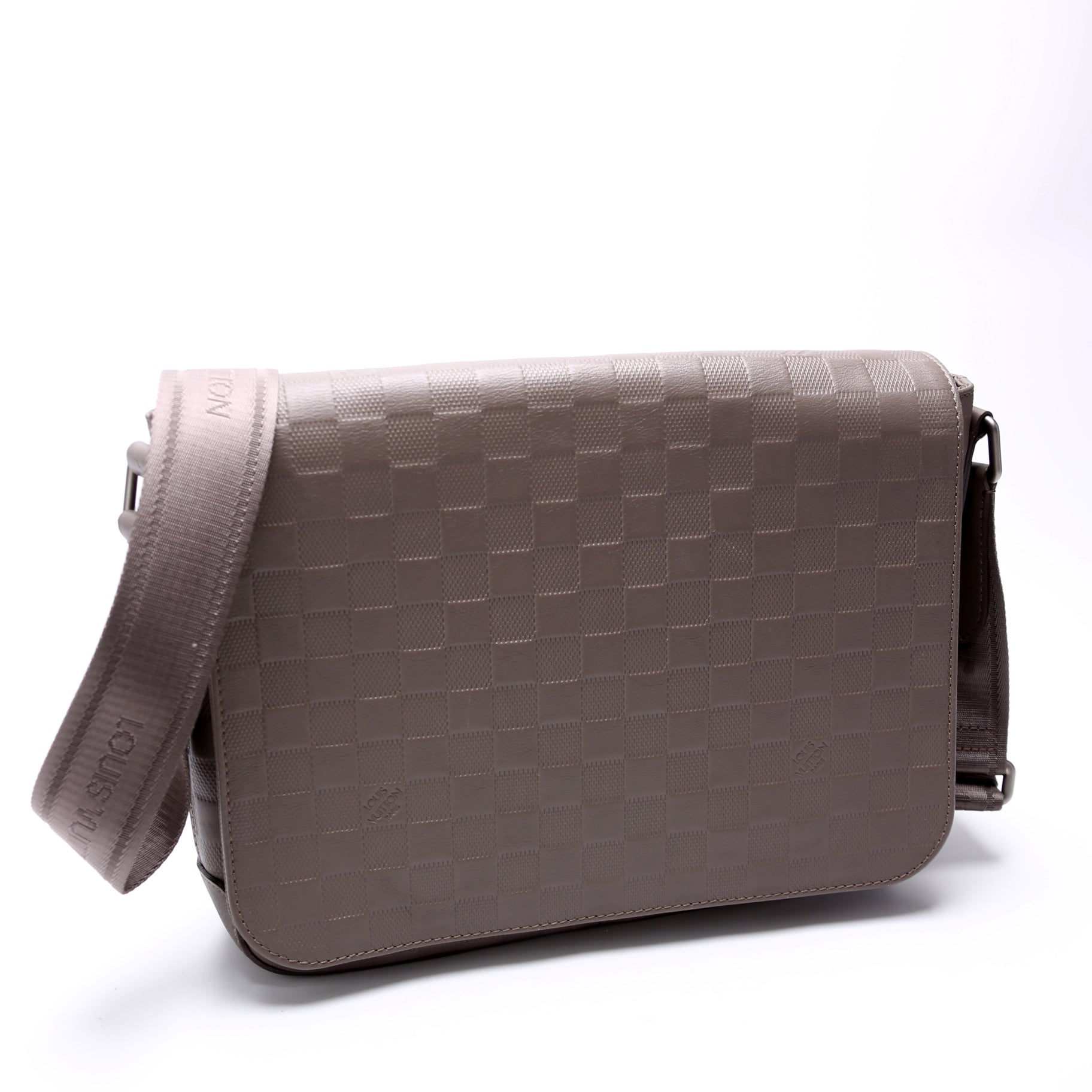 Louis Vuitton District PM Infini Grey
