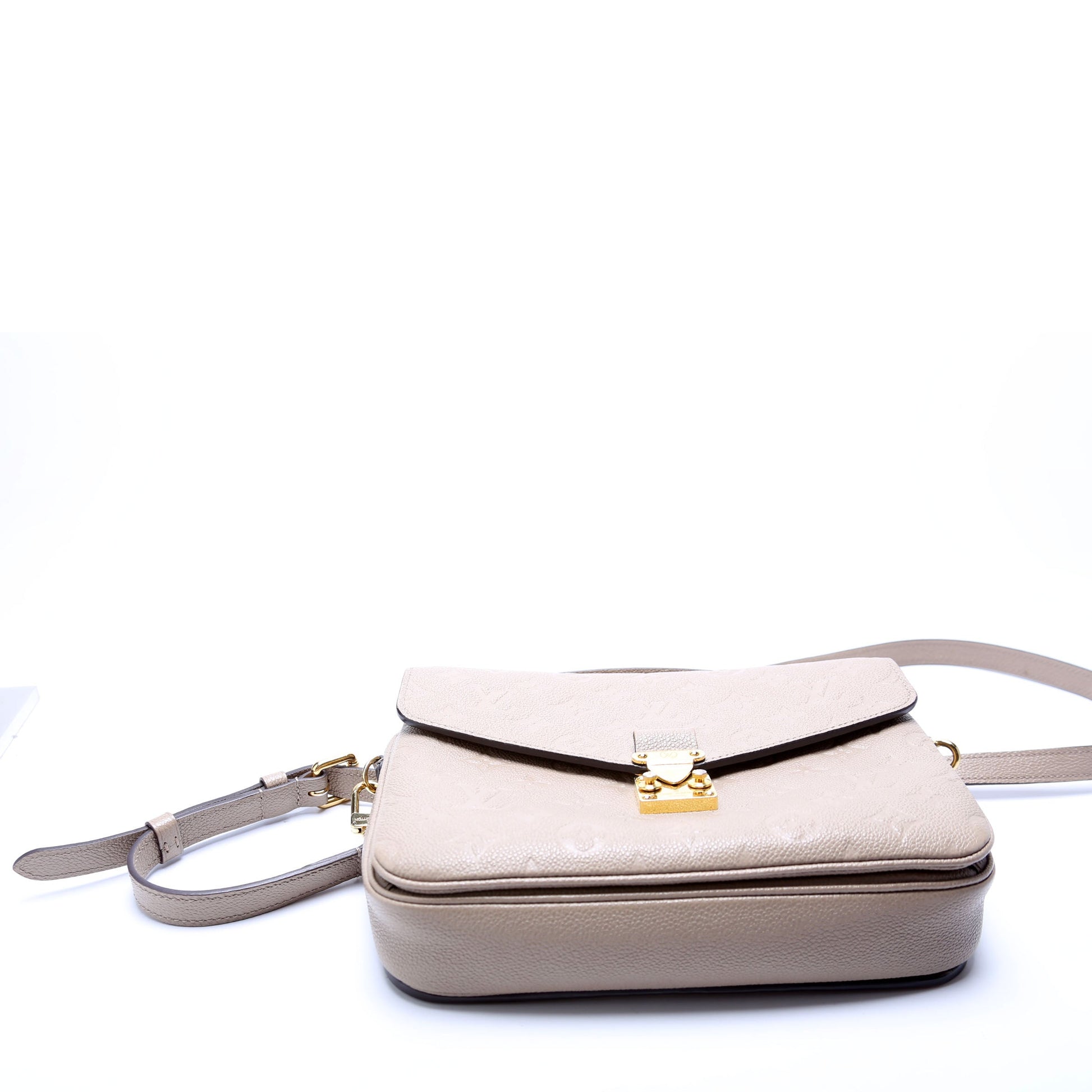 Louis Vuitton Pochette Metis Empreinte Beige