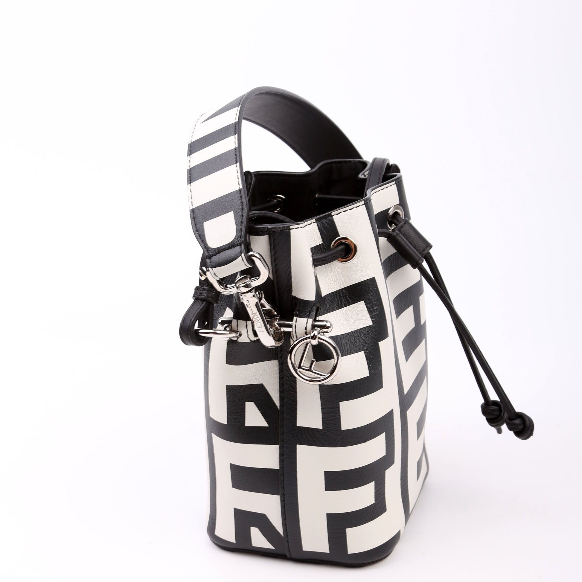 Fendi x Marc Jacobs Mon Tresor Mini Bucket Leather 8BS010 Black/White Bag