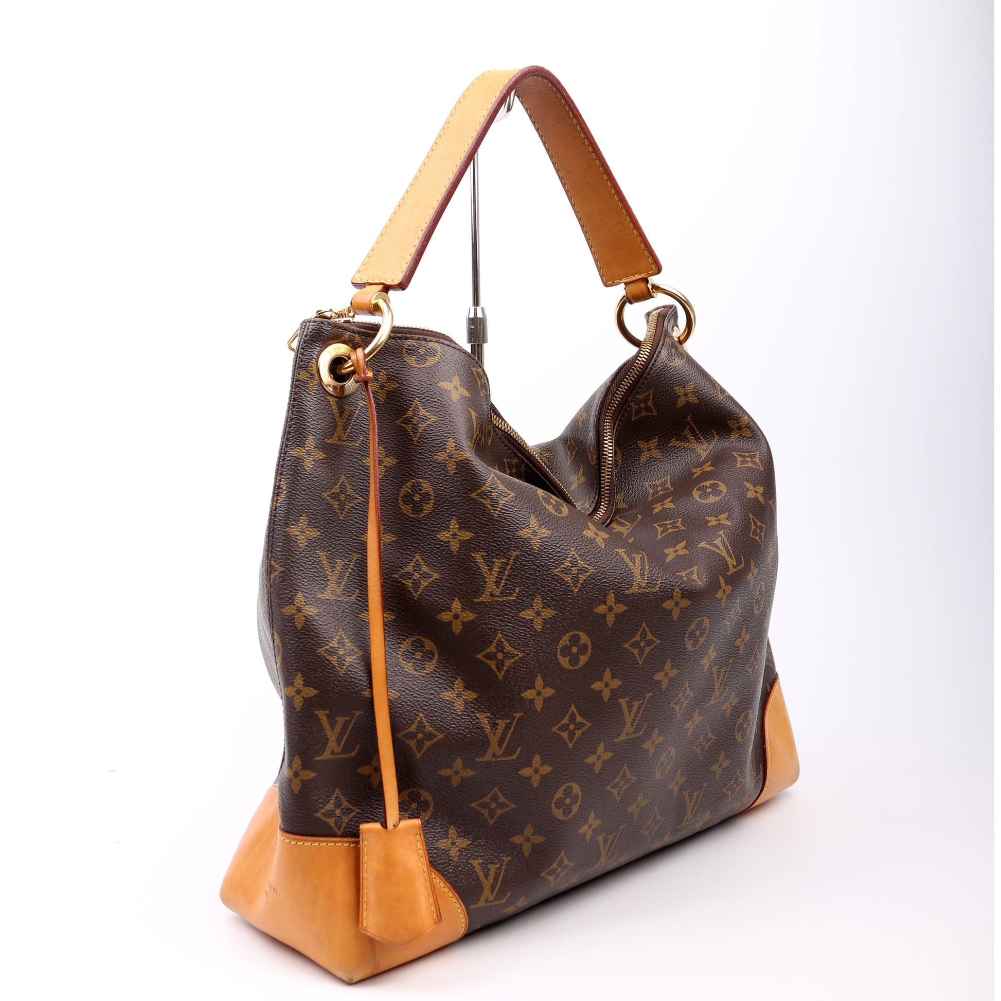 Louis Vuitton Berri MM Monogram