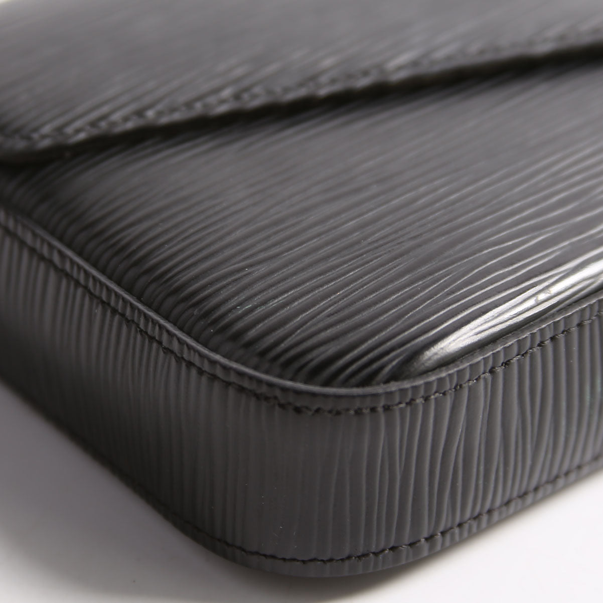 Louis Vuitton Pochette Felice Epi Black/Sier