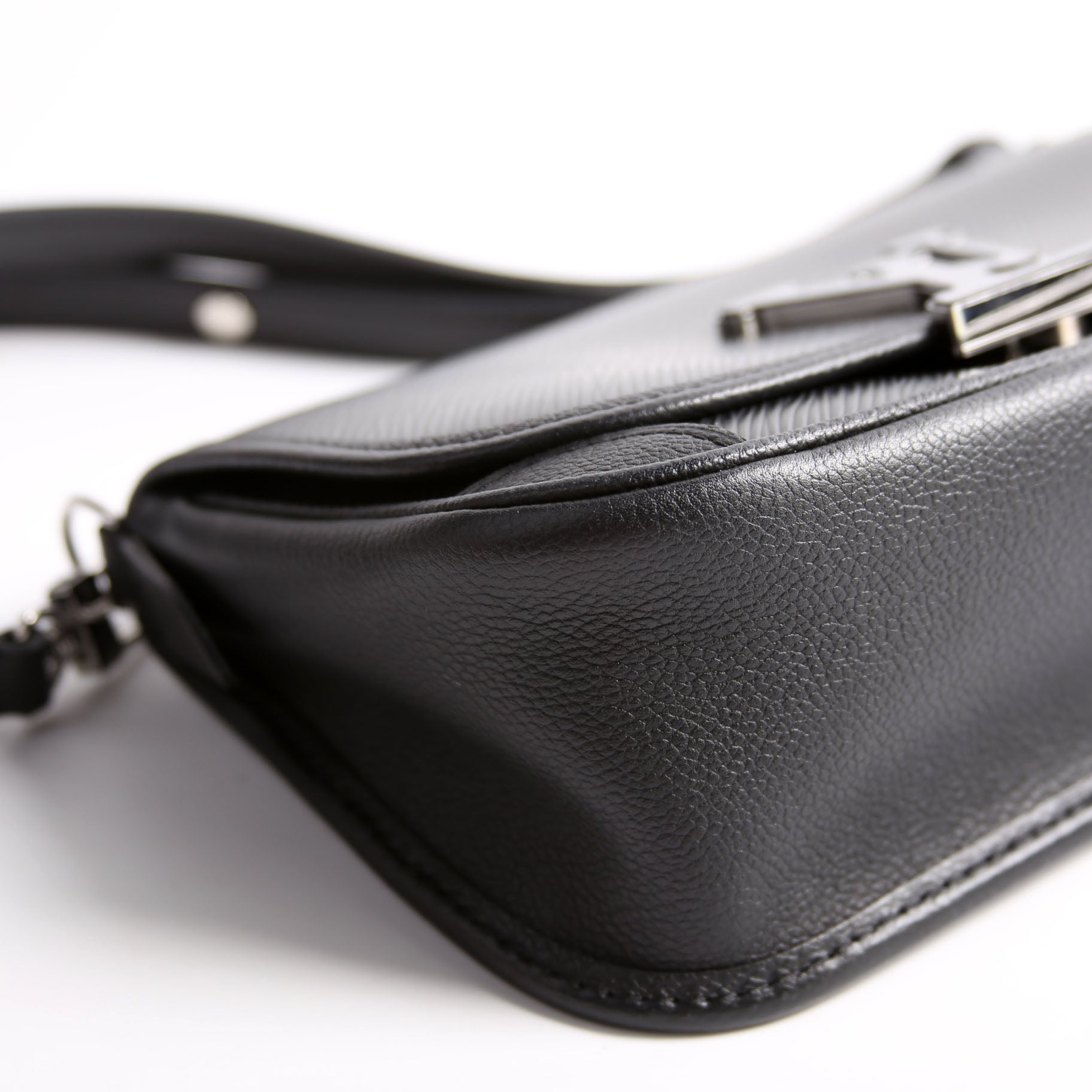 Louis Vuitton Buci Crossbody Epi Black