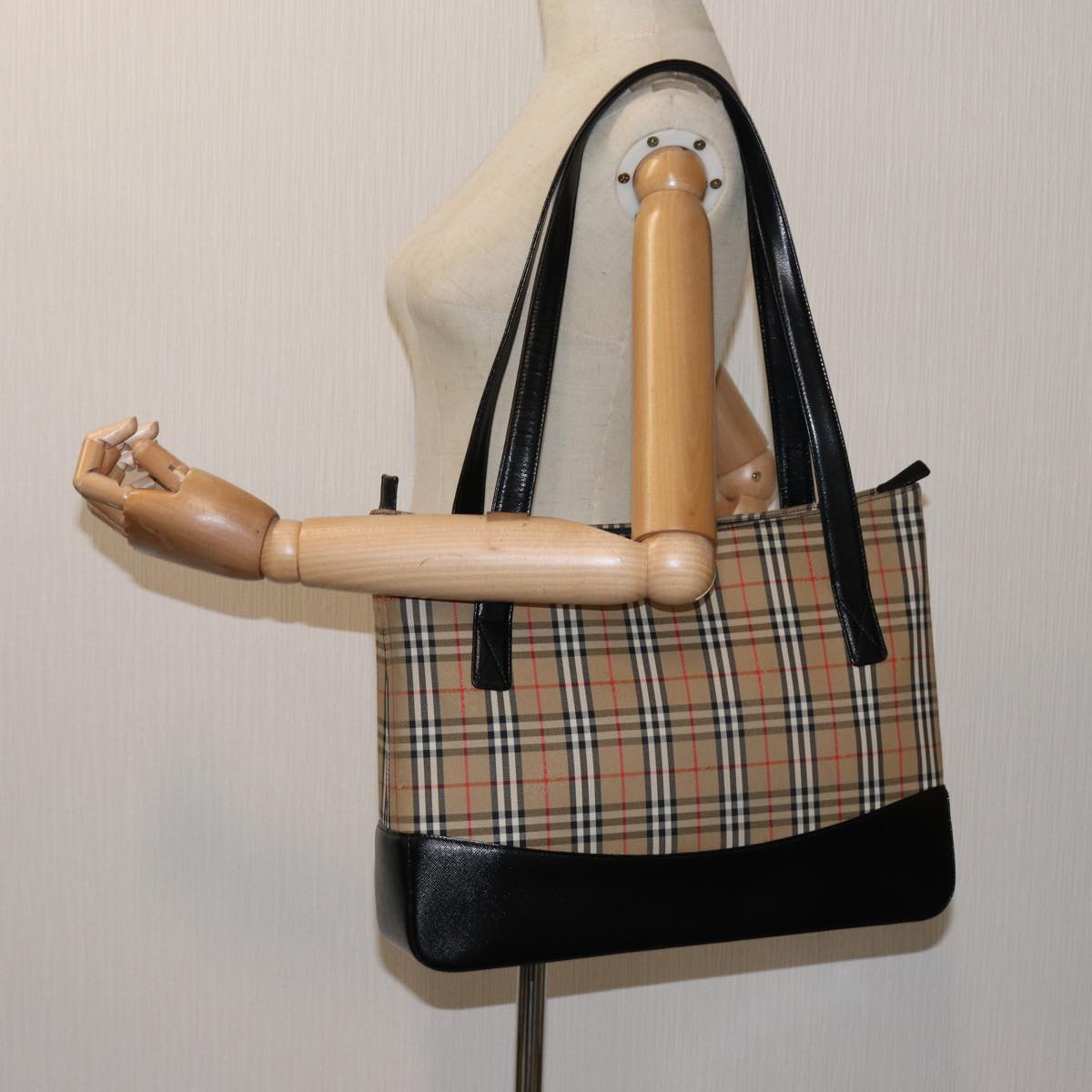 BURBERRY Handbag