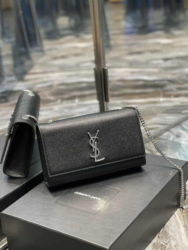 Yves Saint Laurent - Bags