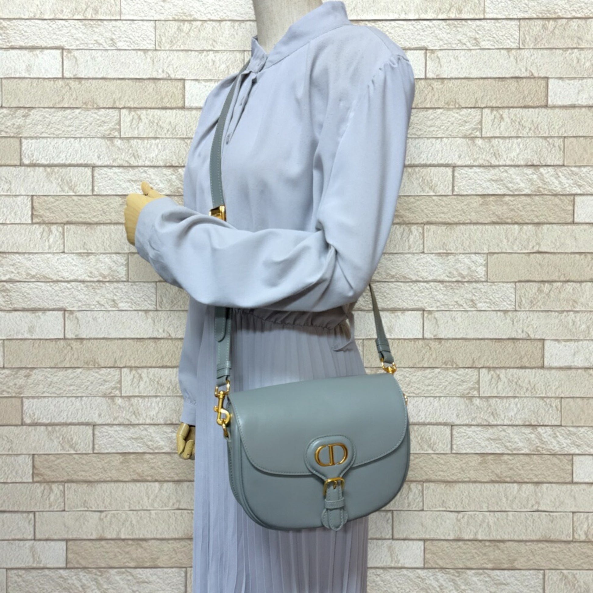 Christian Dior Gray Leather Shoulder Bag ()