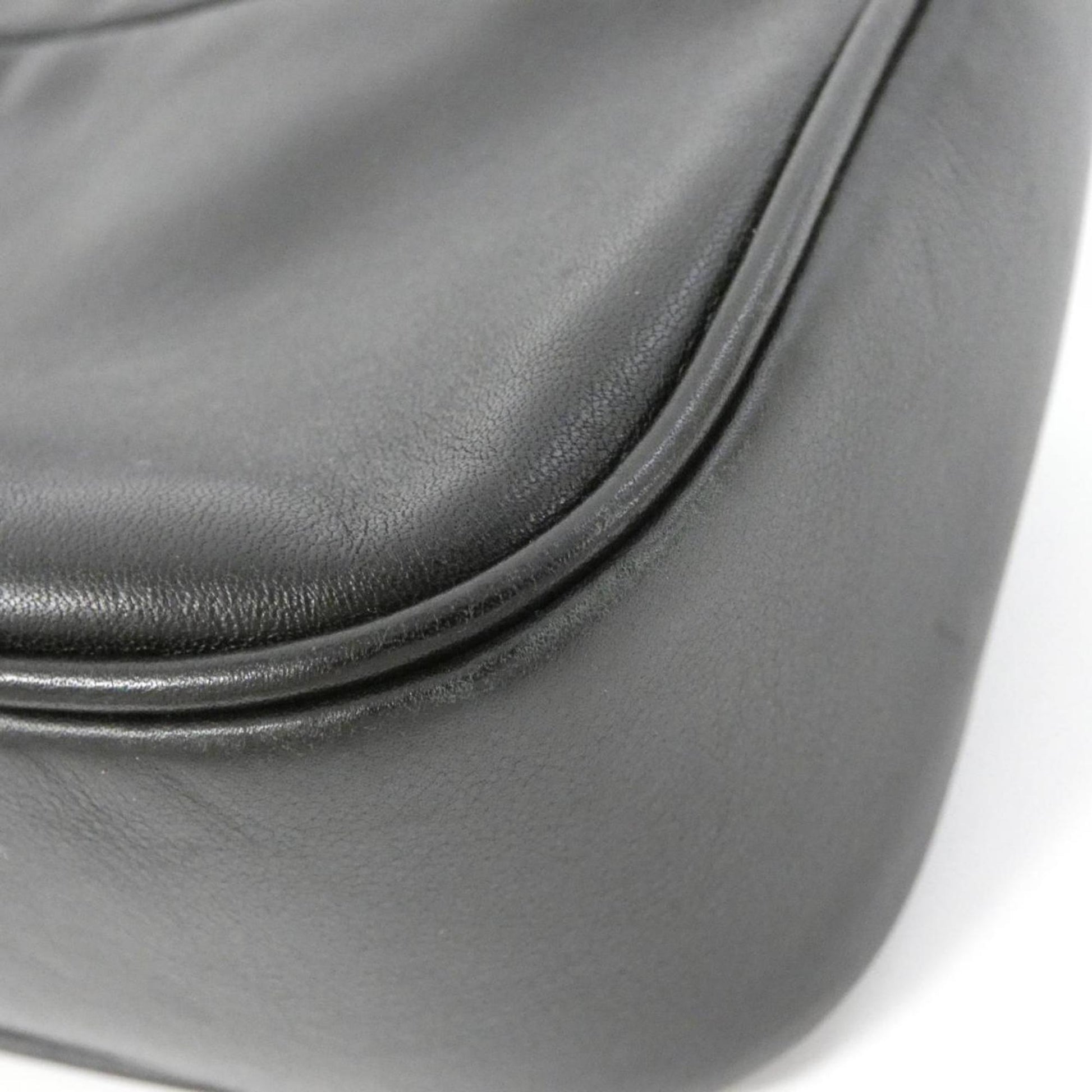 Gucci Leather Shoulder Bag