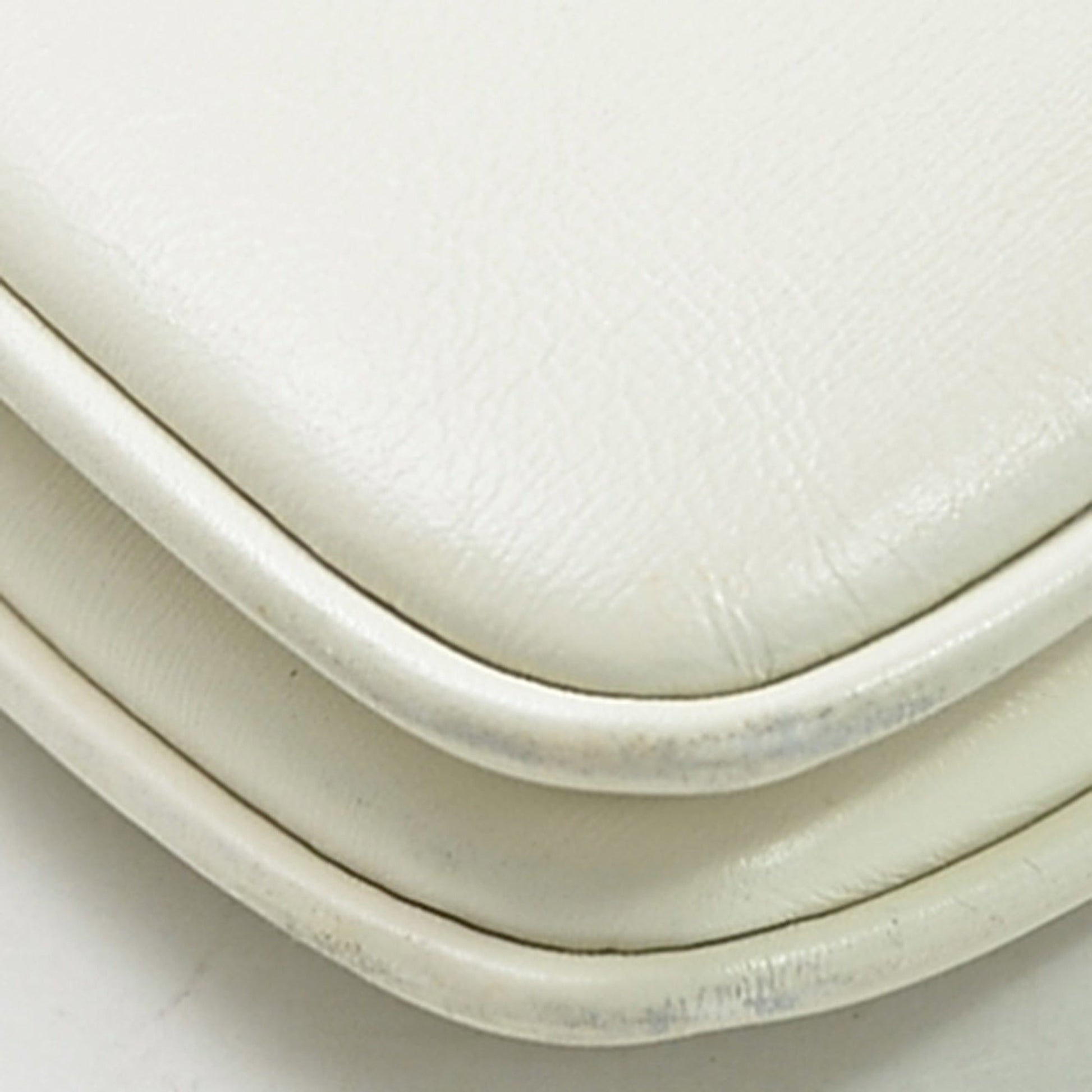 Gucci GG Marmont White Leather Shoulder Bag