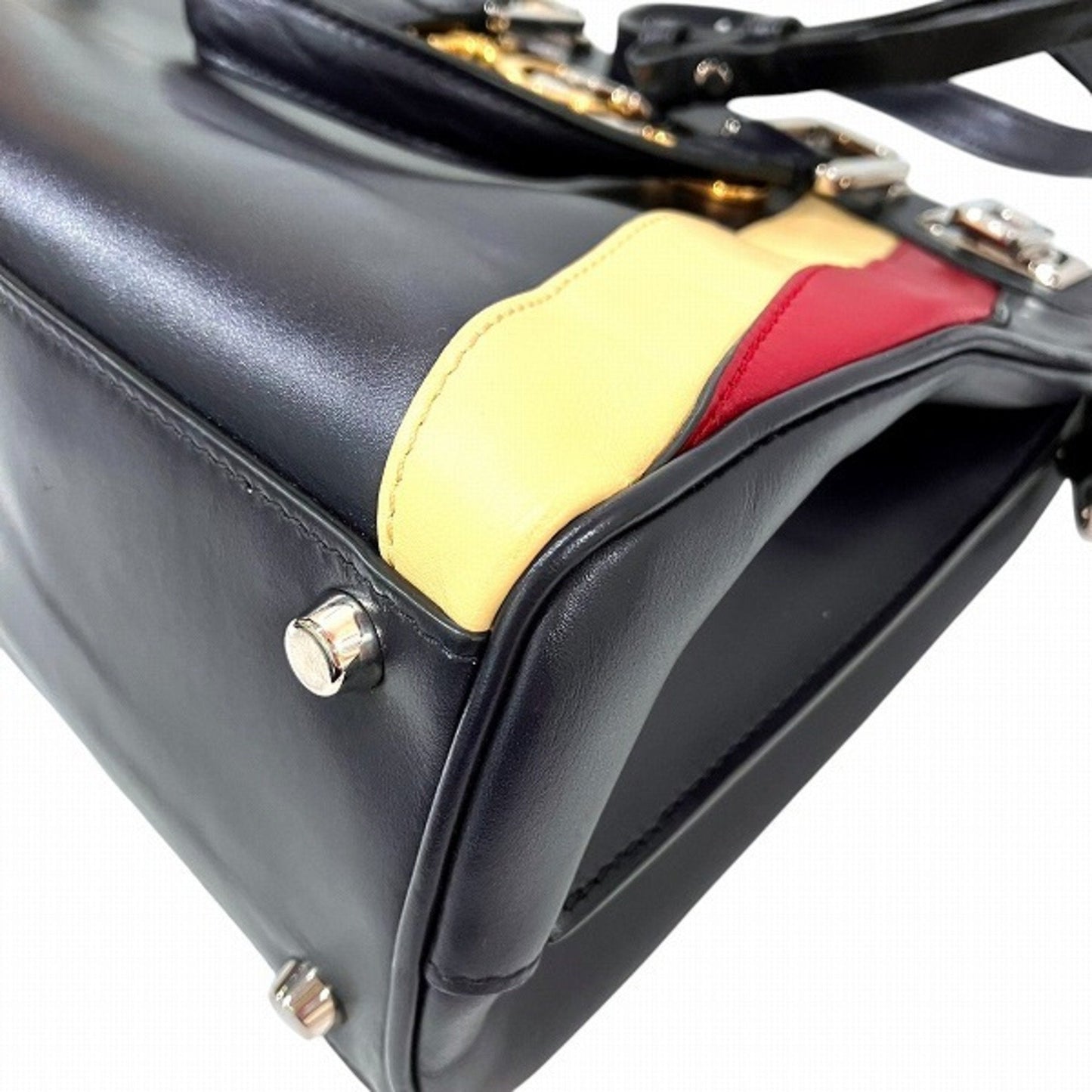 Gucci Leather Shoulder Bag