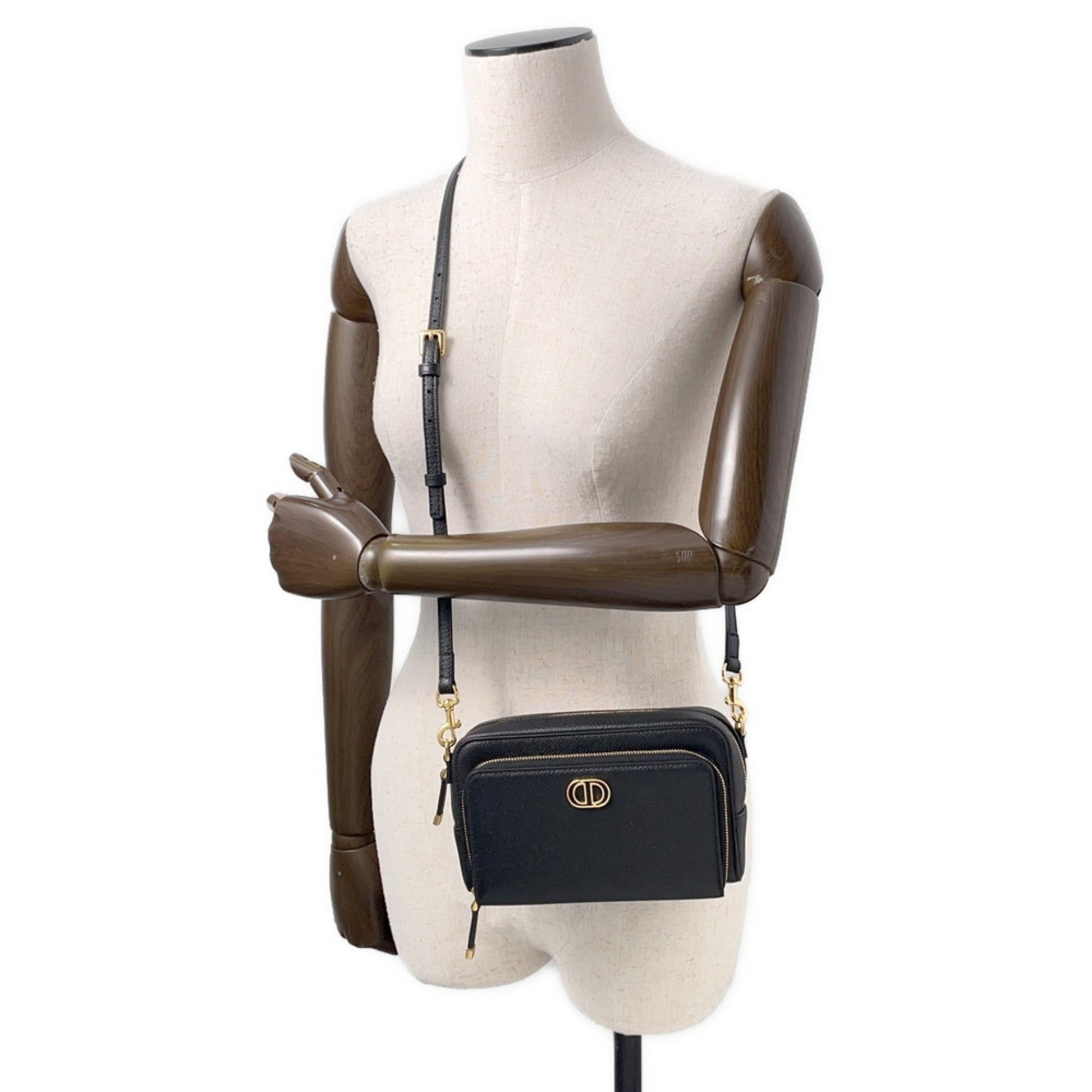 Christian Dior Black Leather Shoulder Bag ()