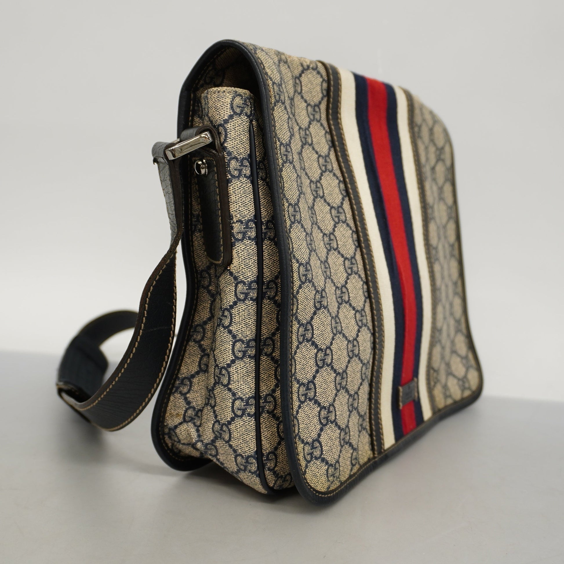 Gucci Leather Shoulder Bag
