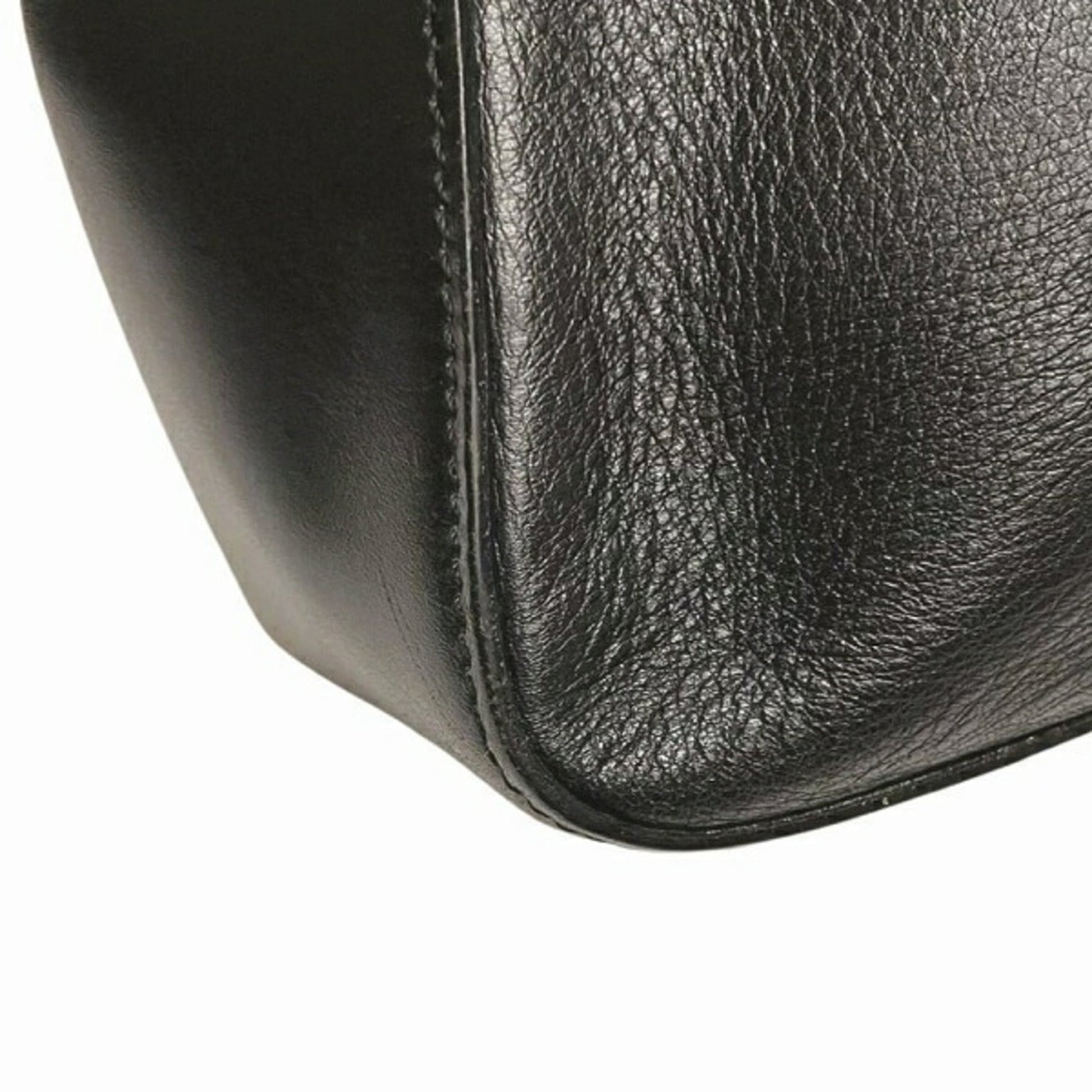 Gucci Leather Shoulder Bag