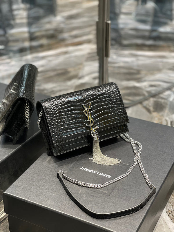Yves Saint Laurent - Bags