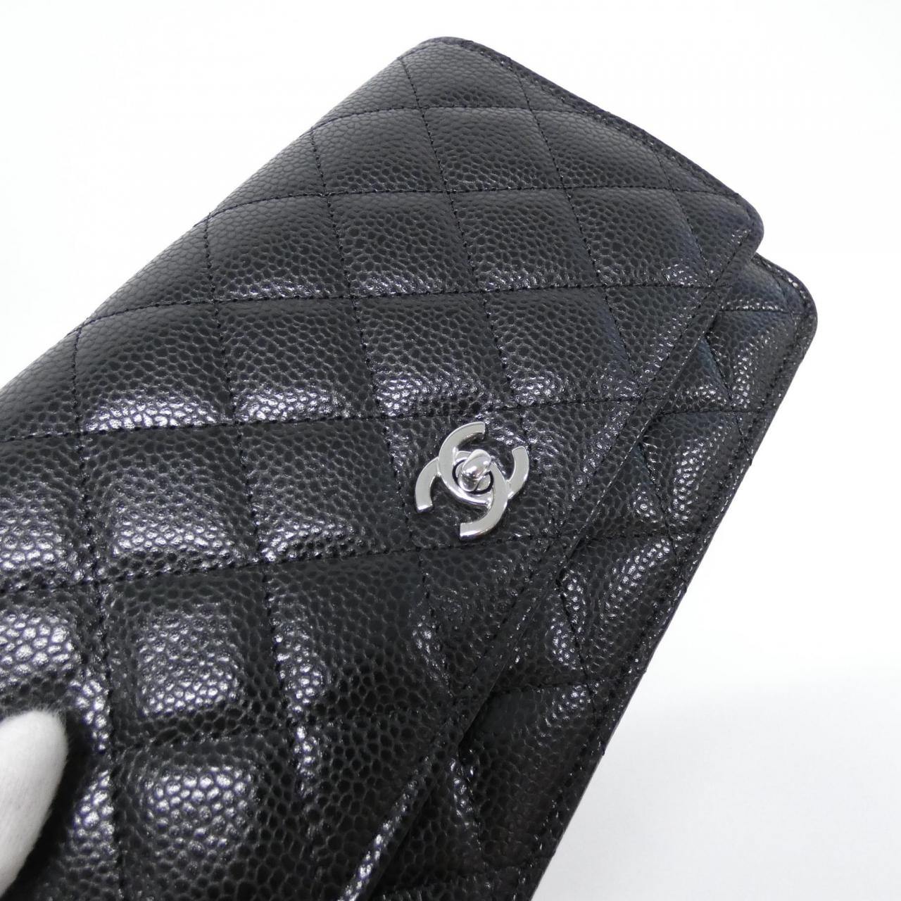 Chanel AP4241 Caviar Wallet on Chain