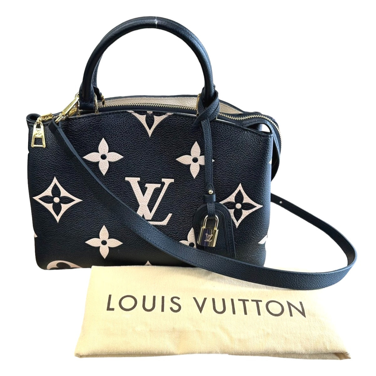 LOUIS VUITTON Shoulder Bag Monogram Ann Platt black Ann Platt Petit Palais PM